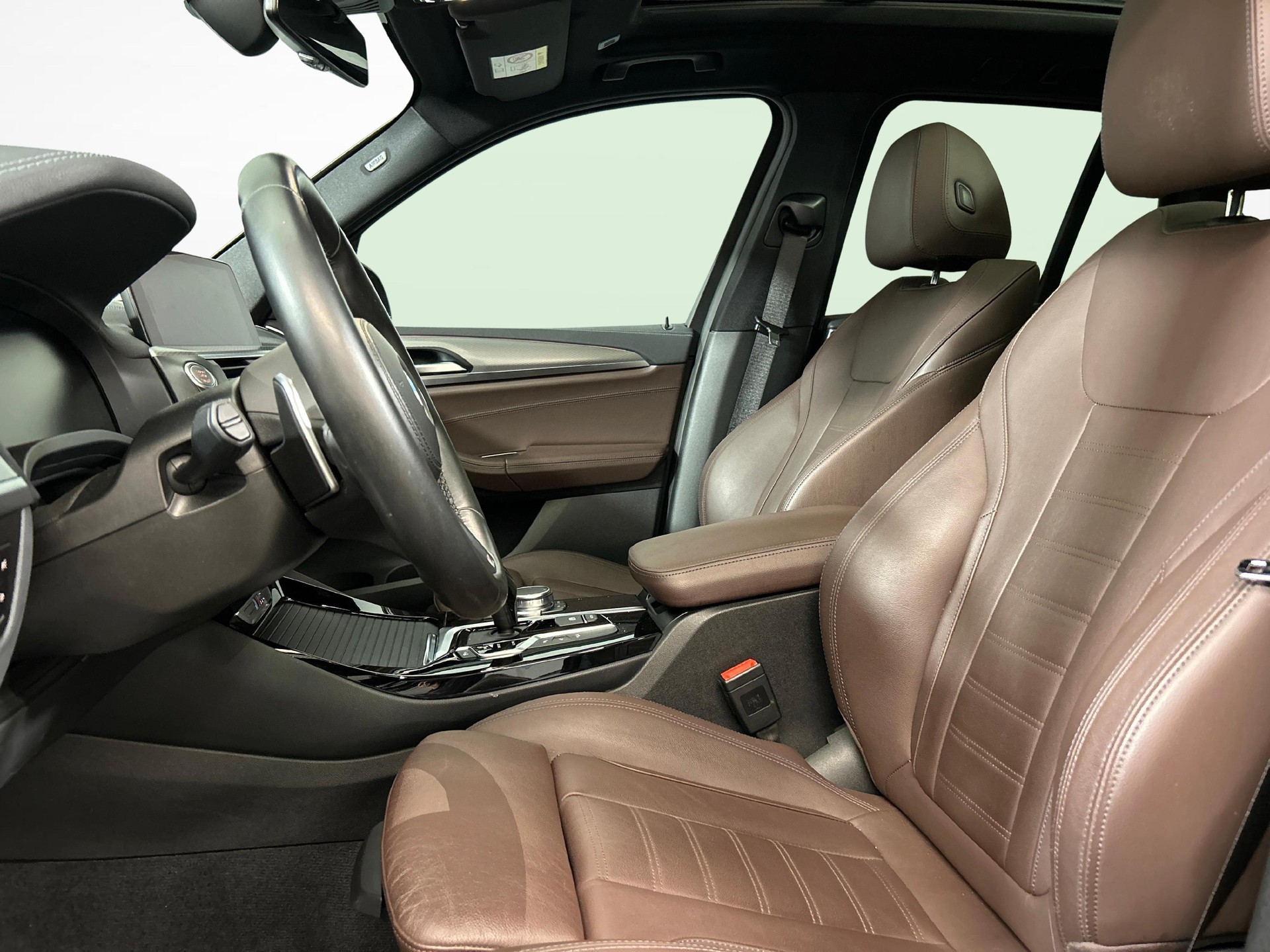 BMW X3 M40d-image-2