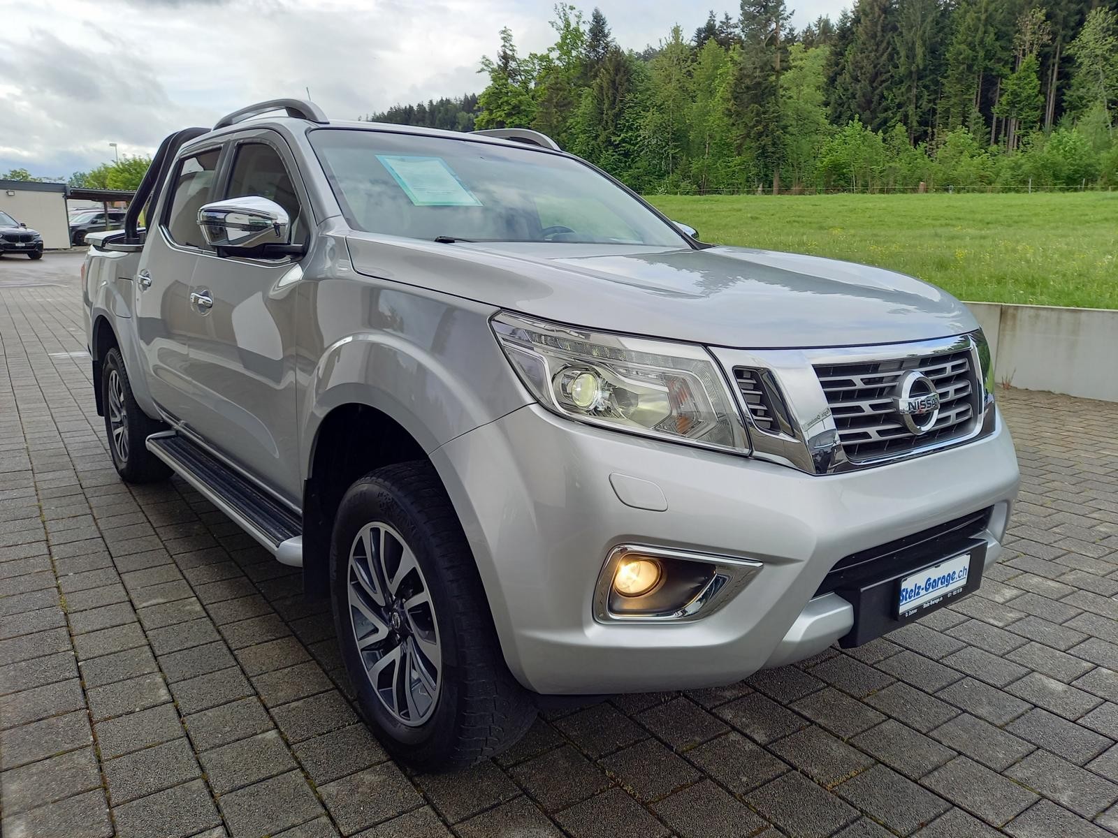 NISSAN Navara Double Cab Tekna 2.3 dCi 4WD Automatic-showroom-element-3