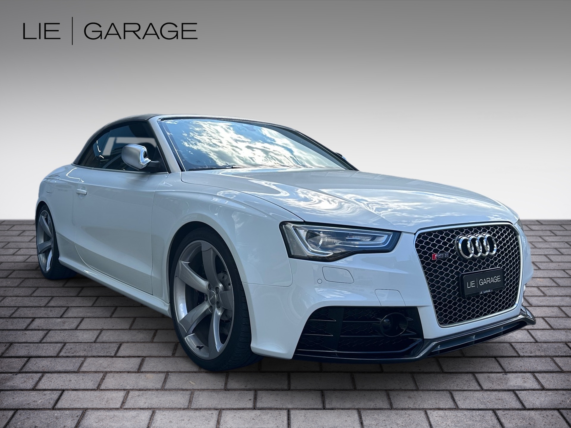 AUDI RS5 Cabrio 4.2 FSI quattro S-tronic-showroom-element-1