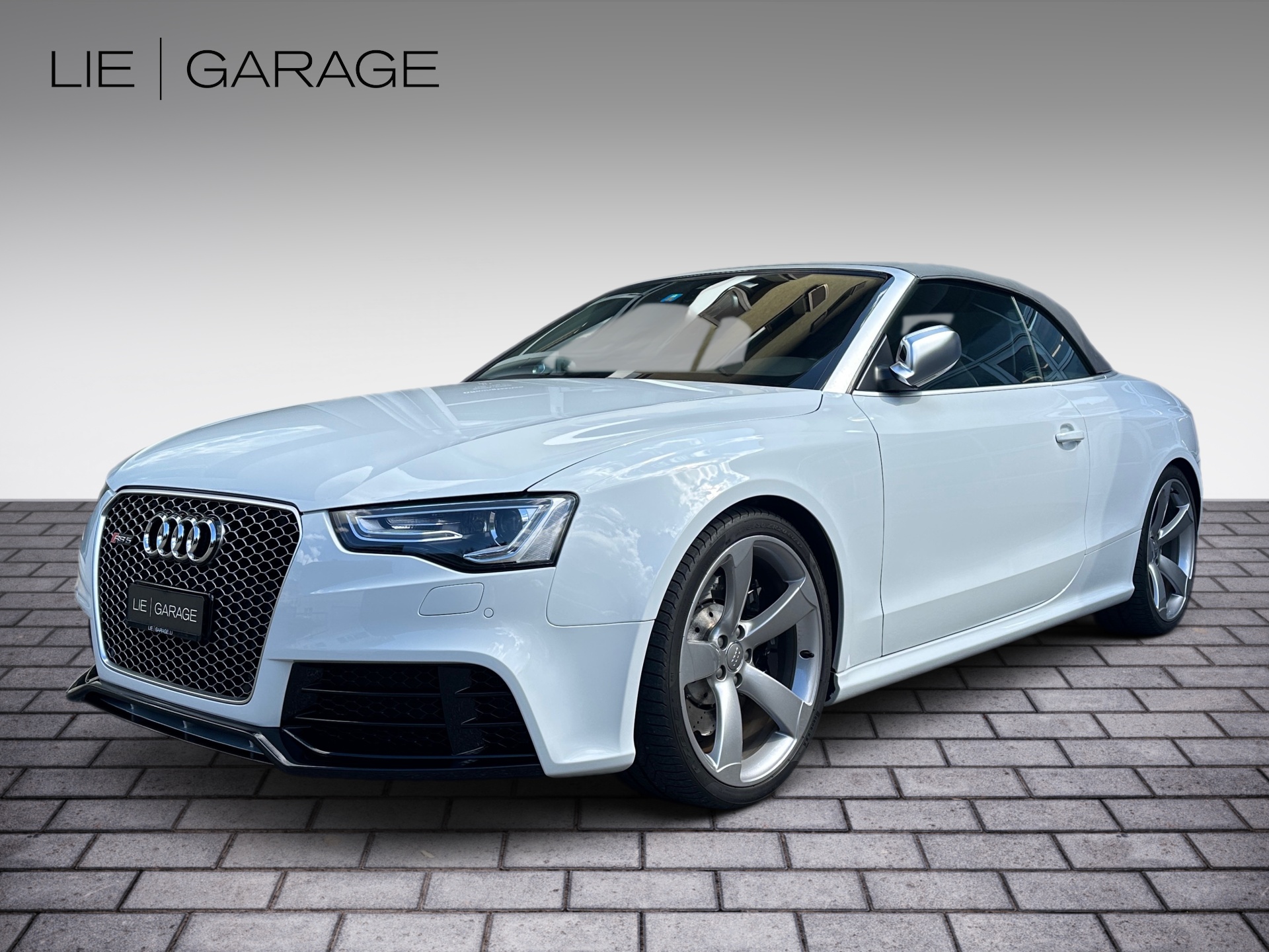 AUDI RS5 Cabrio 4.2 FSI quattro S-tronic