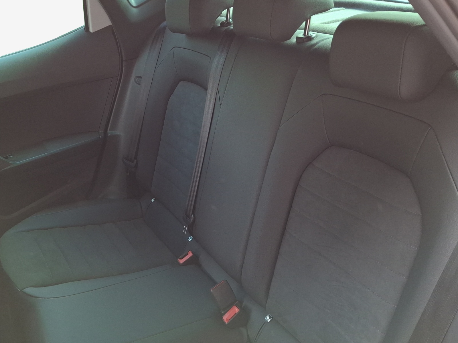 SEAT Ibiza 1.0 EcoTSI Hola FR DSG-image-11