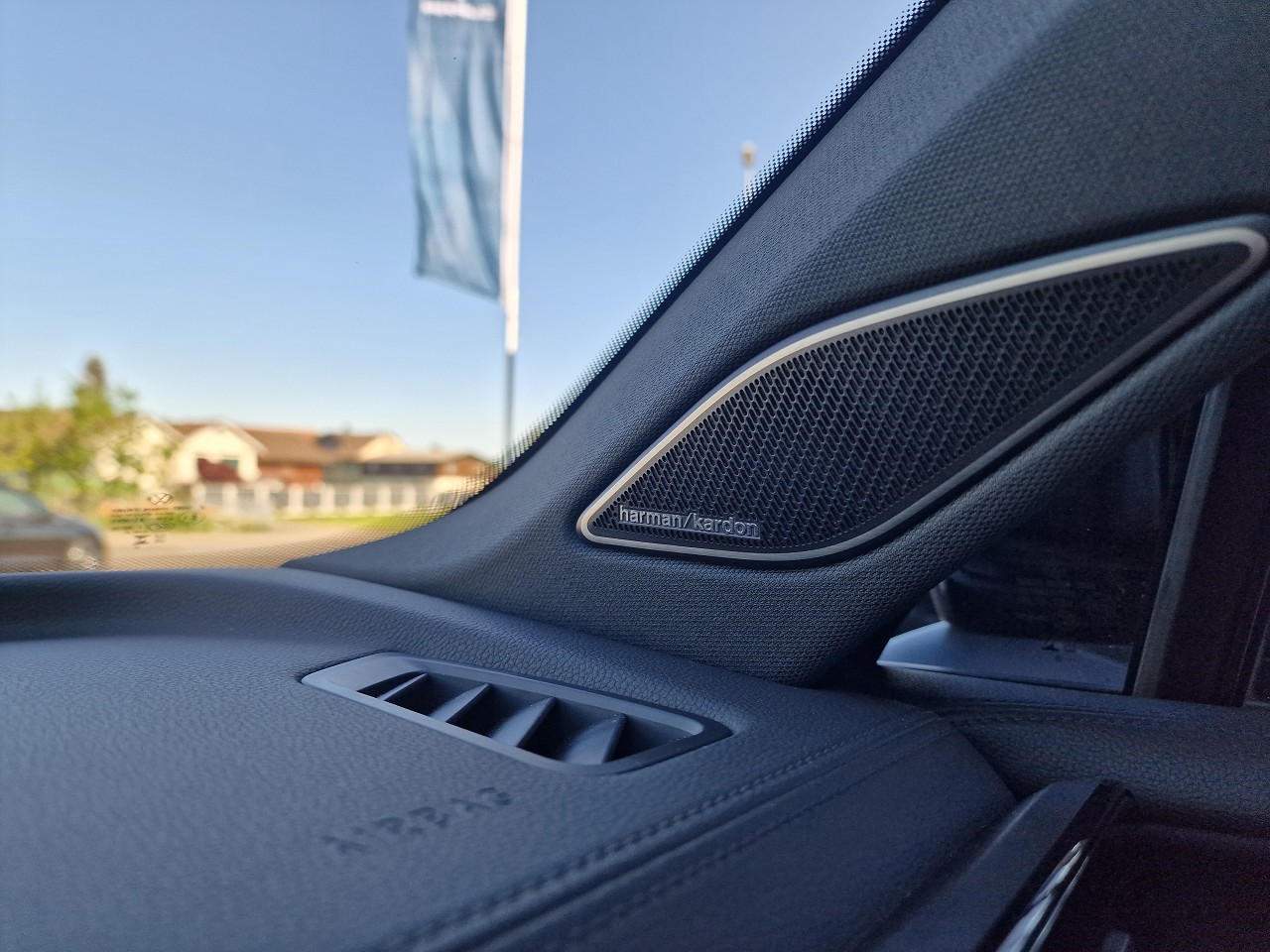 VW Tiguan 2.0 TSI DSG R-Line 4Motion-image-28