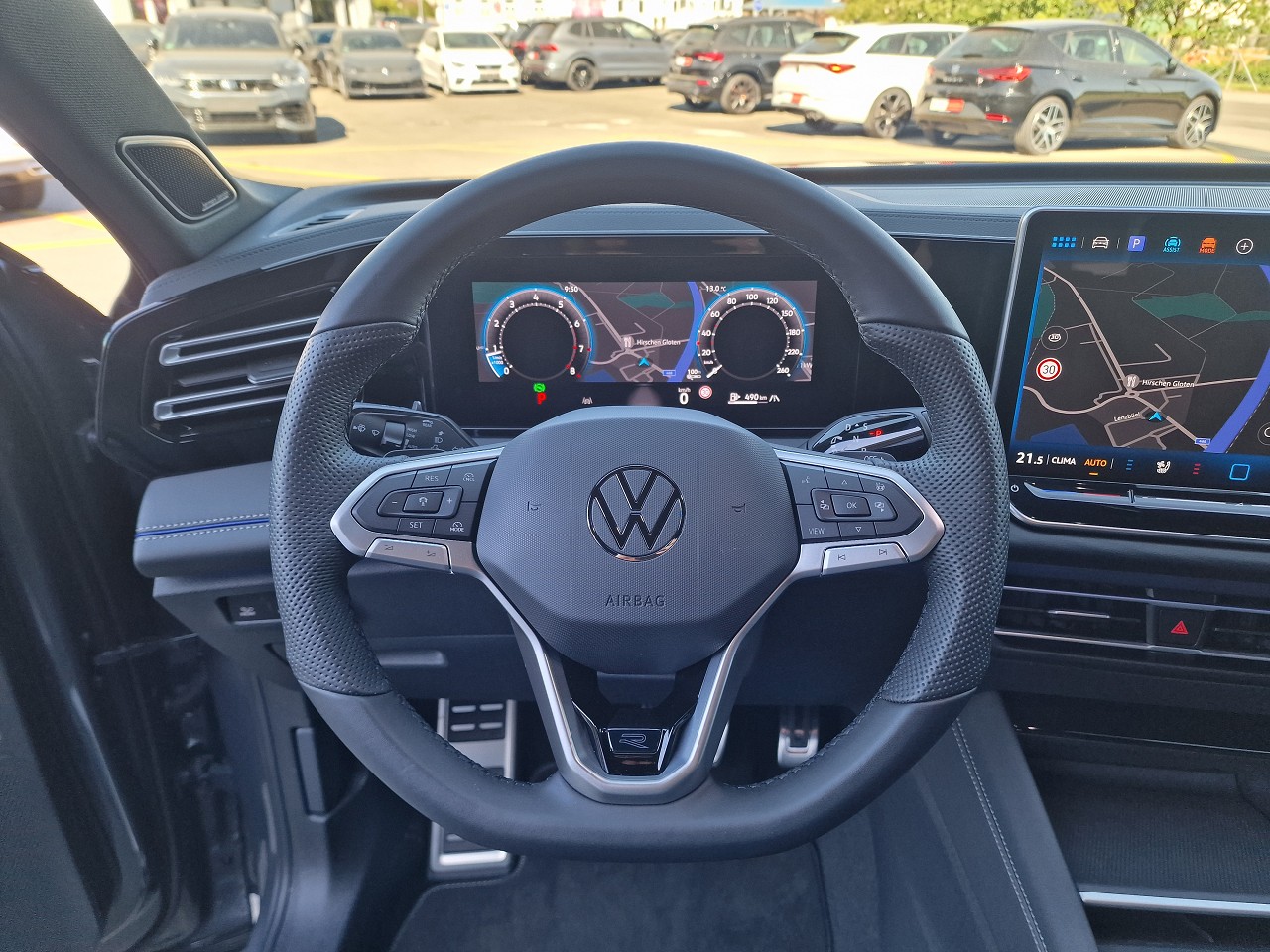 VW Tiguan 2.0 TSI DSG R-Line 4Motion-image-14