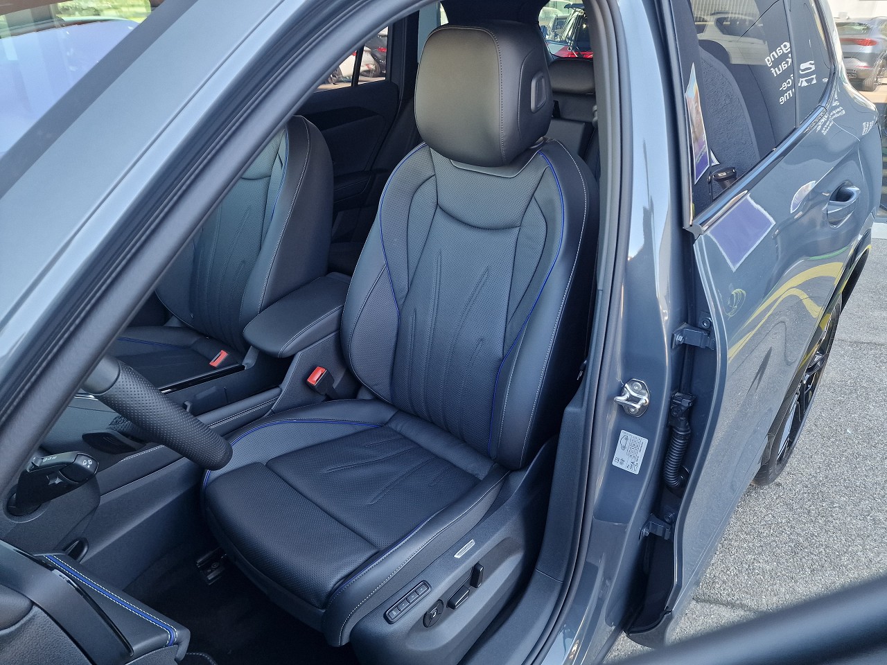 VW Tiguan 2.0 TSI DSG R-Line 4Motion-image-10