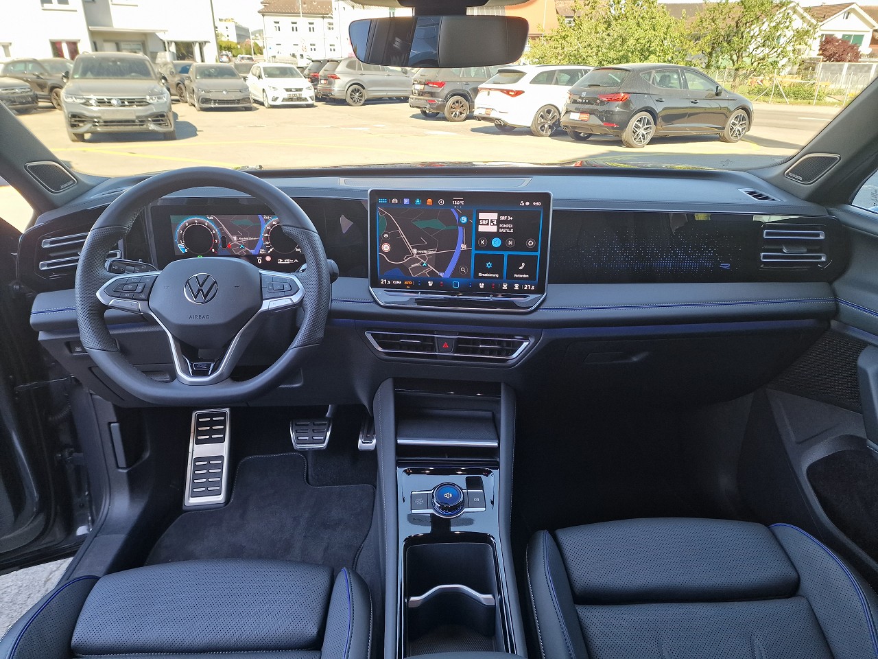 VW Tiguan 2.0 TSI DSG R-Line 4Motion-image-12