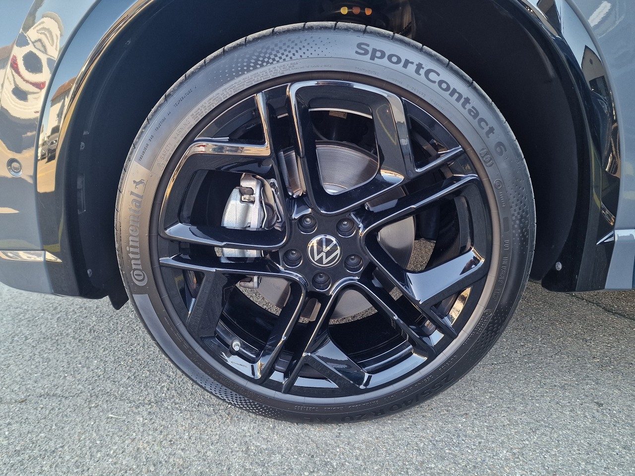 VW Tiguan 2.0 TSI DSG R-Line 4Motion-image-31