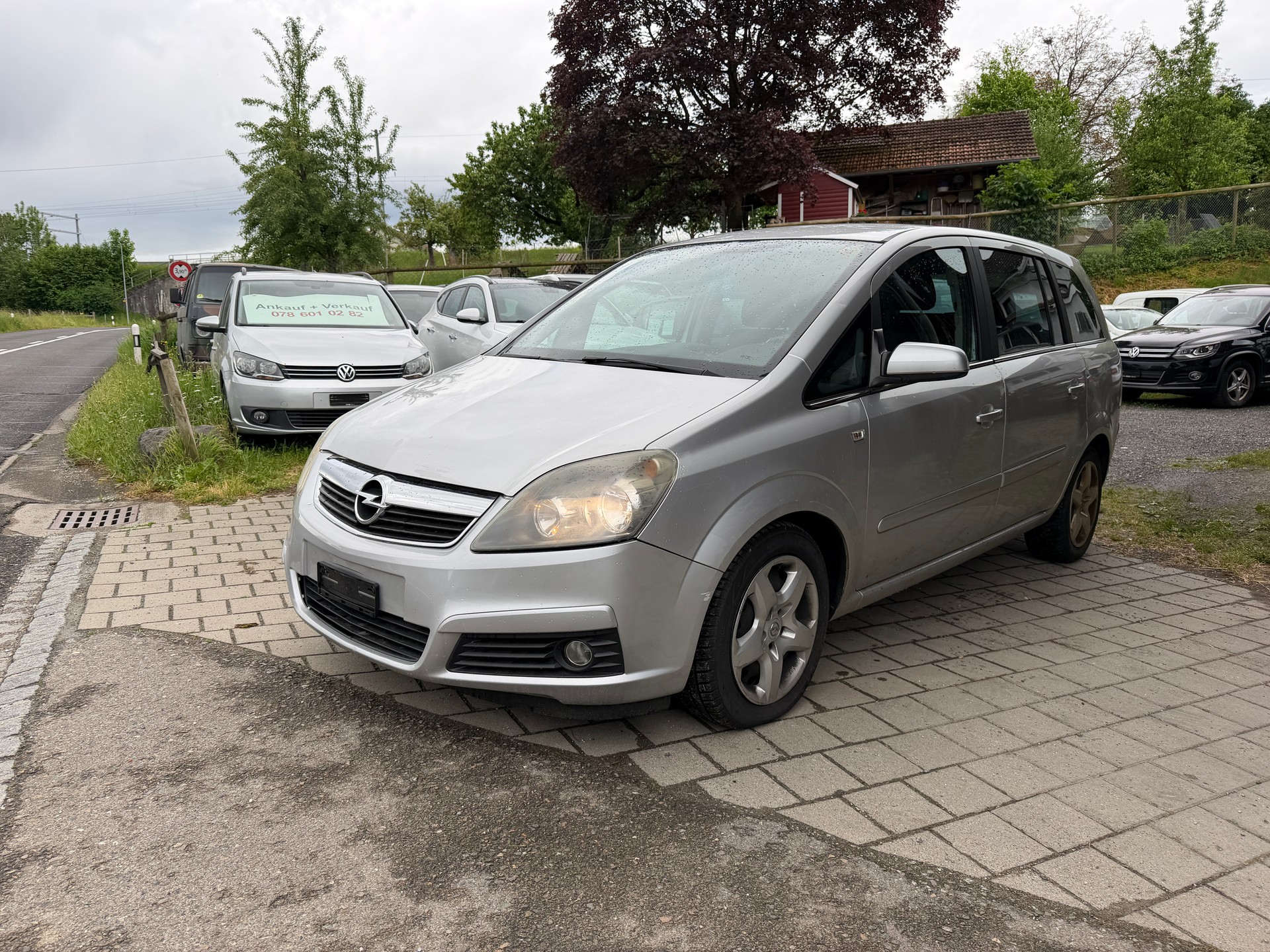 OPEL Zafira 1.9 CDTI Enjoy Automatic-image-1