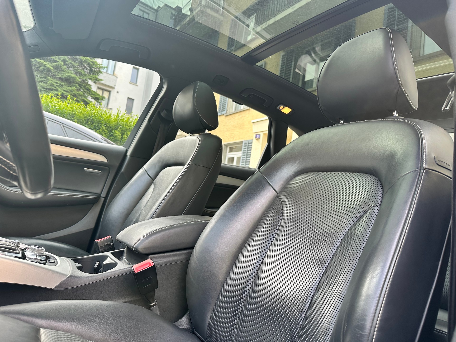 AUDI SQ5 3.0 TDI quattro tiptronic-image-12