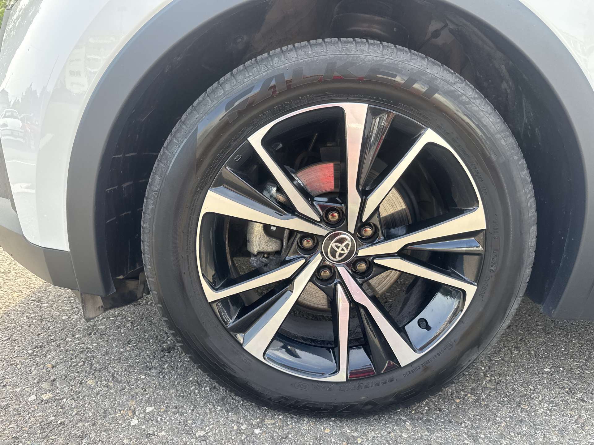 TOYOTA C-HR 2.0 HSD Trend CVT-Automat-image-8