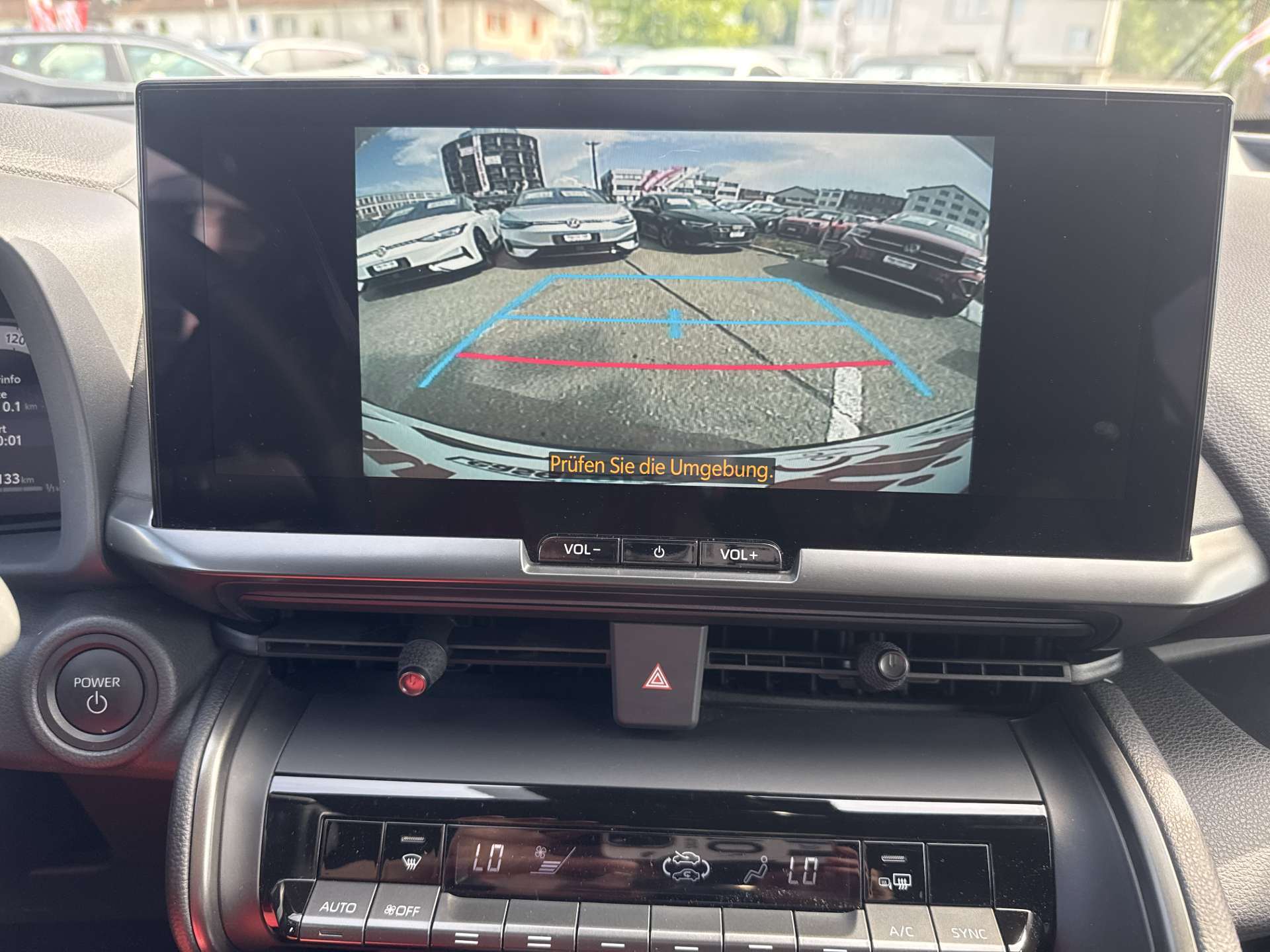 TOYOTA C-HR 2.0 HSD Trend CVT-Automat-image-9