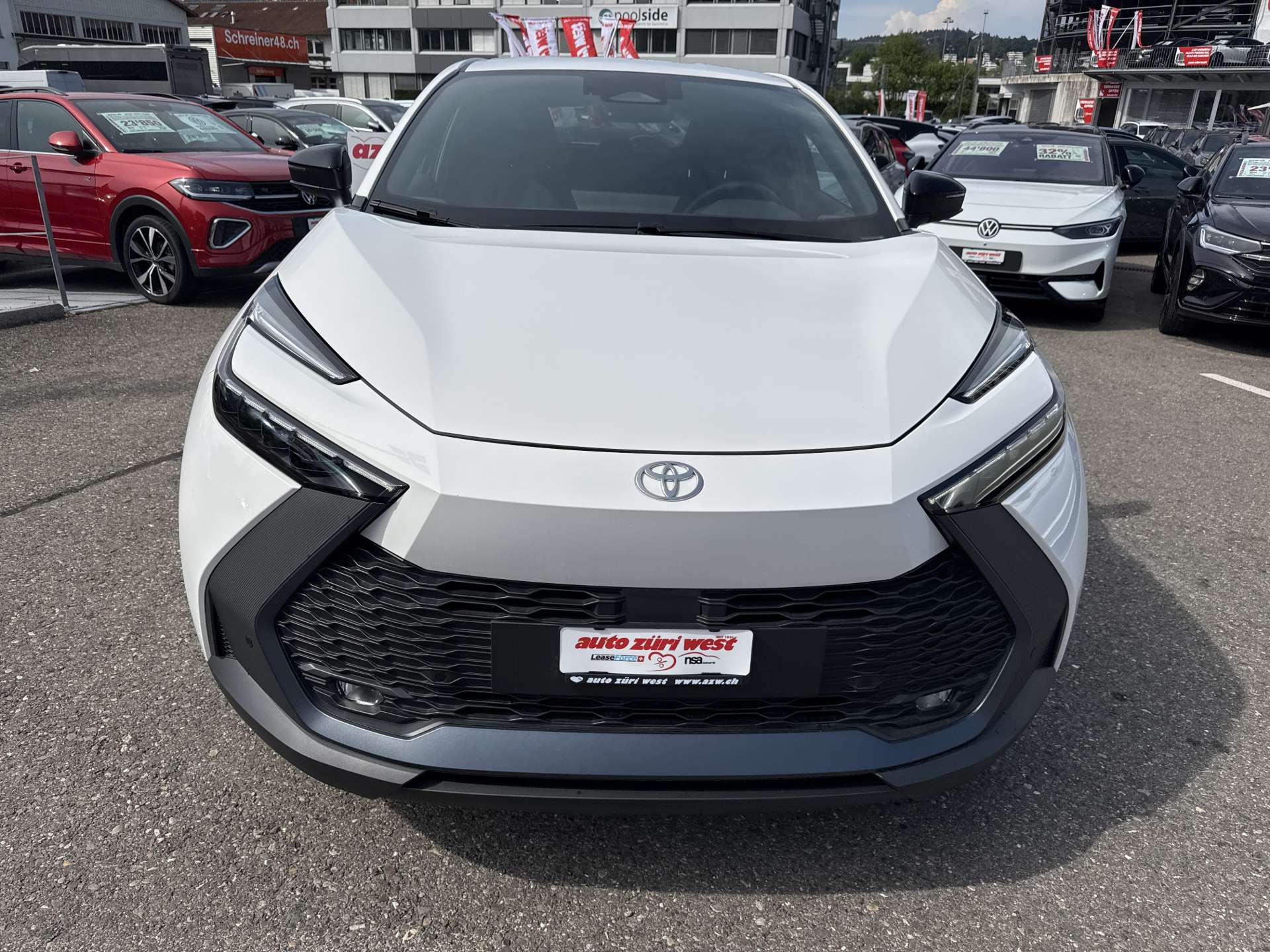 TOYOTA C-HR 2.0 HSD Trend CVT-Automat-image-13