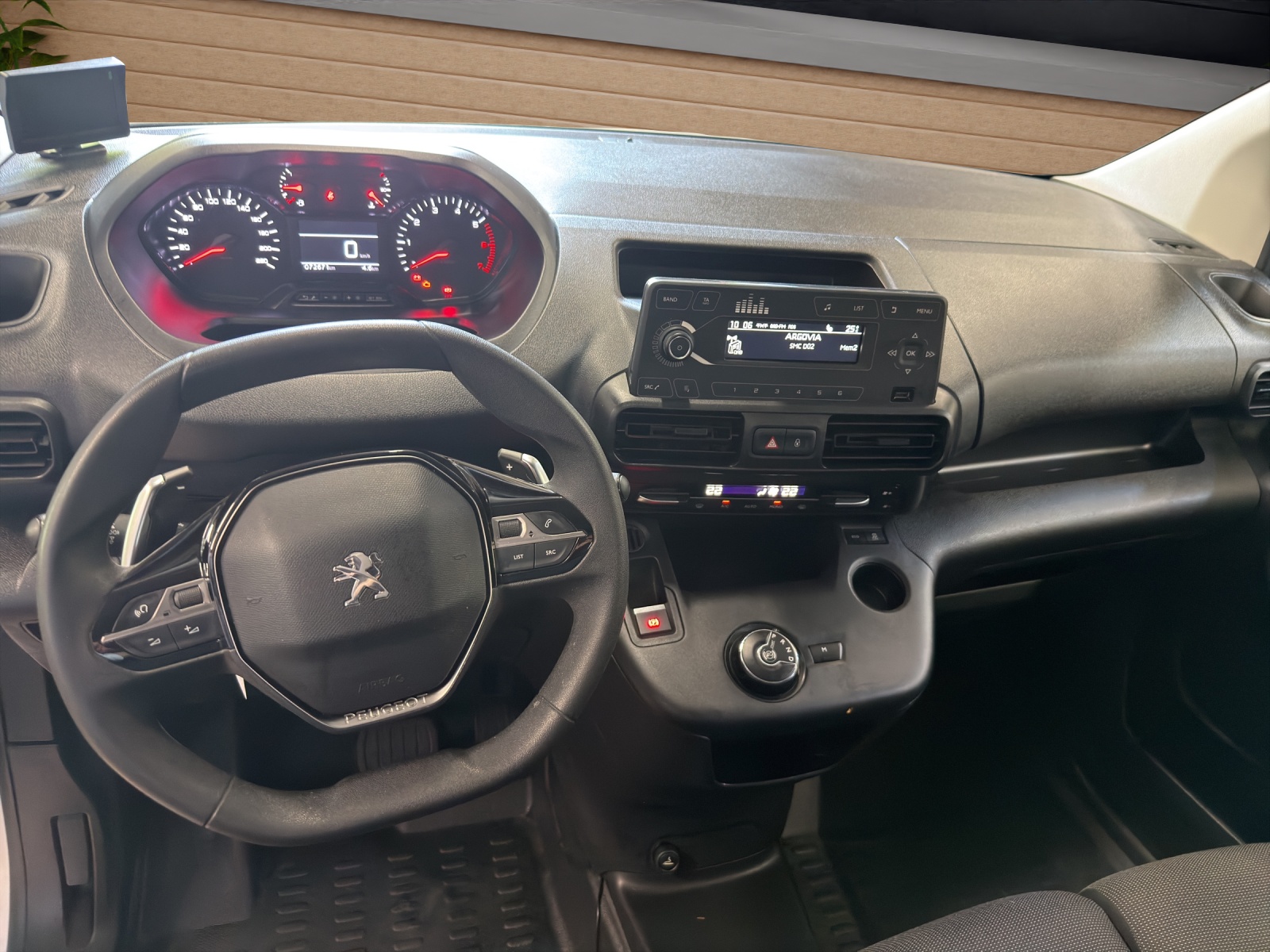 PEUGEOT Partner 1.5HDi s/sPr.EAT8-image-5