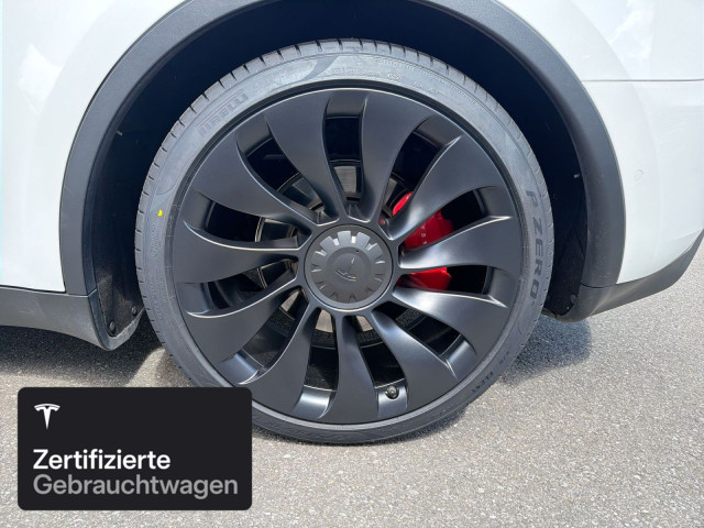 TESLA Model Y Performance-image-5