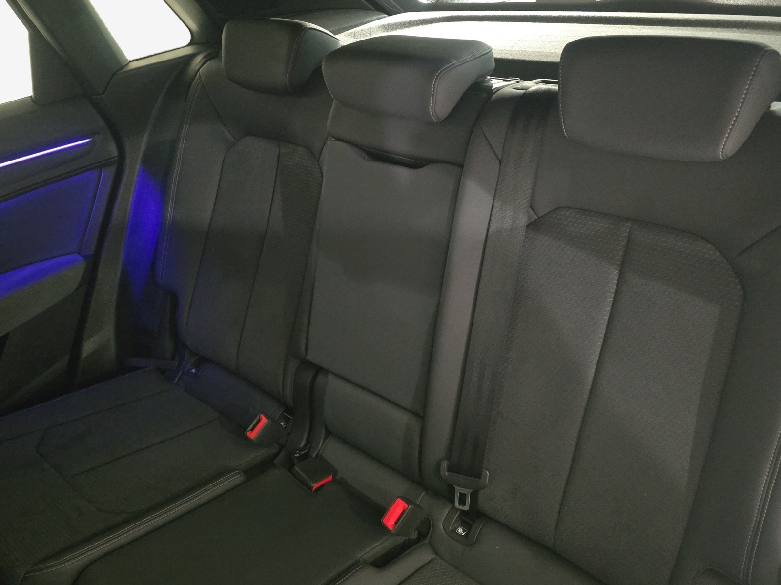 AUDI Q3 Sportback 40 TFSI S line quattro S-tronic-image-11