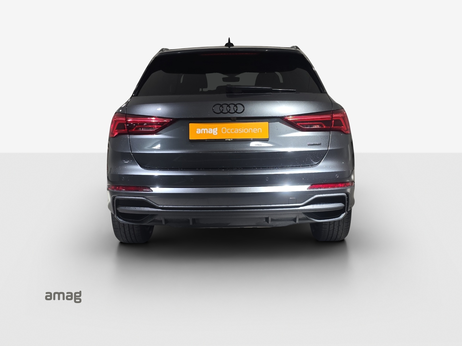 AUDI Q3 Sportback 40 TFSI S line quattro S-tronic-image-3
