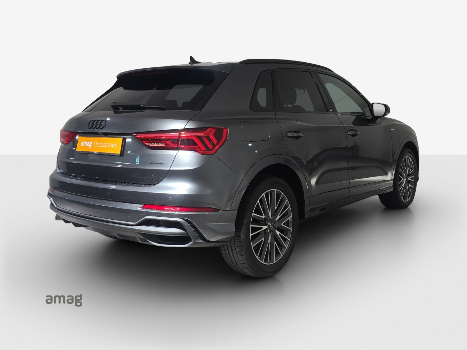 AUDI Q3 Sportback 40 TFSI S line quattro S-tronic-image-4