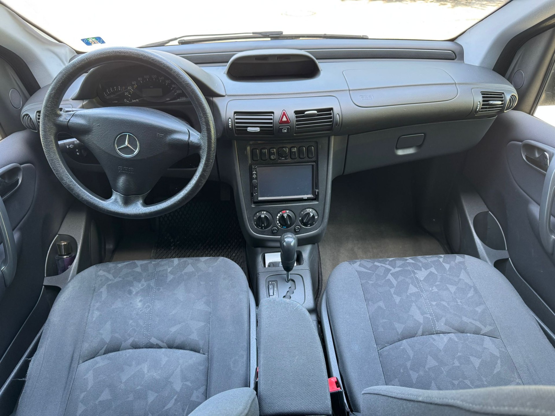 MERCEDES-BENZ 1.9 125 Ambiente-image-2