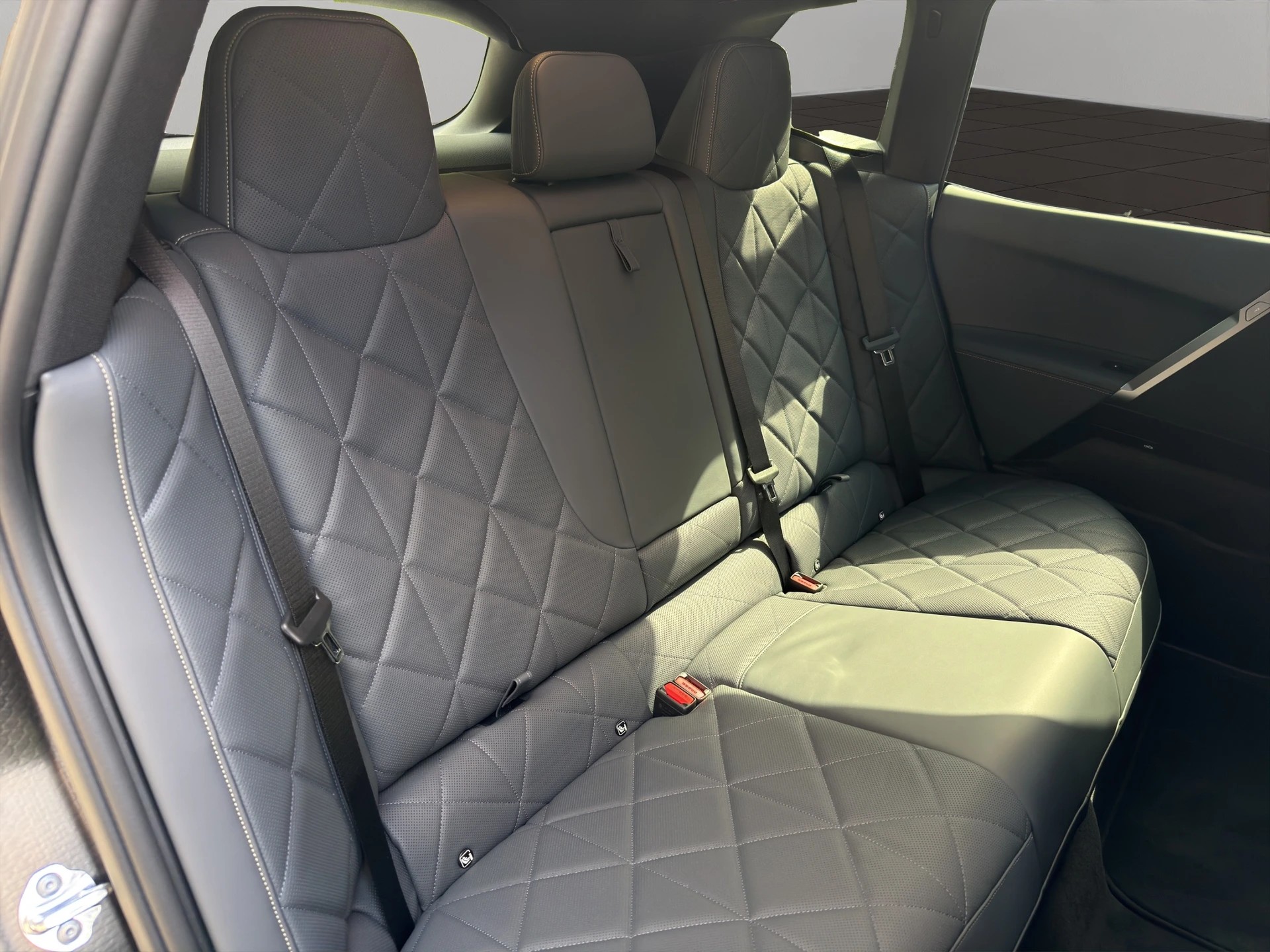 BMW iX xDrive60 M Sport Pro-image-21