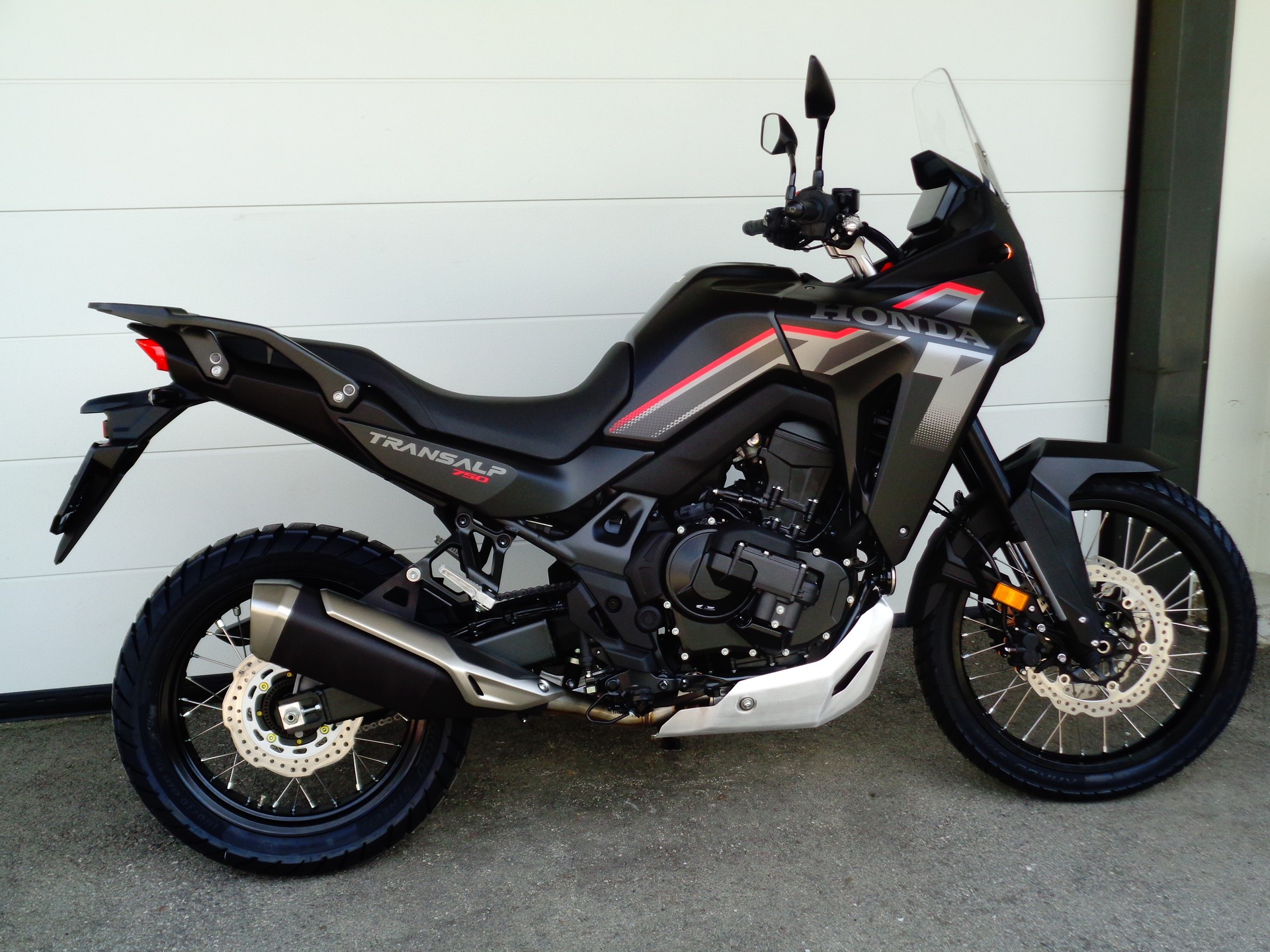 HONDA XL 750 Transalp E-Clutch-image-8
