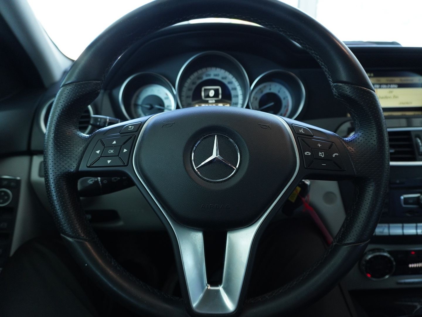 MERCEDES-BENZ C 350 Avantgarde 7G-Tronic-image-10