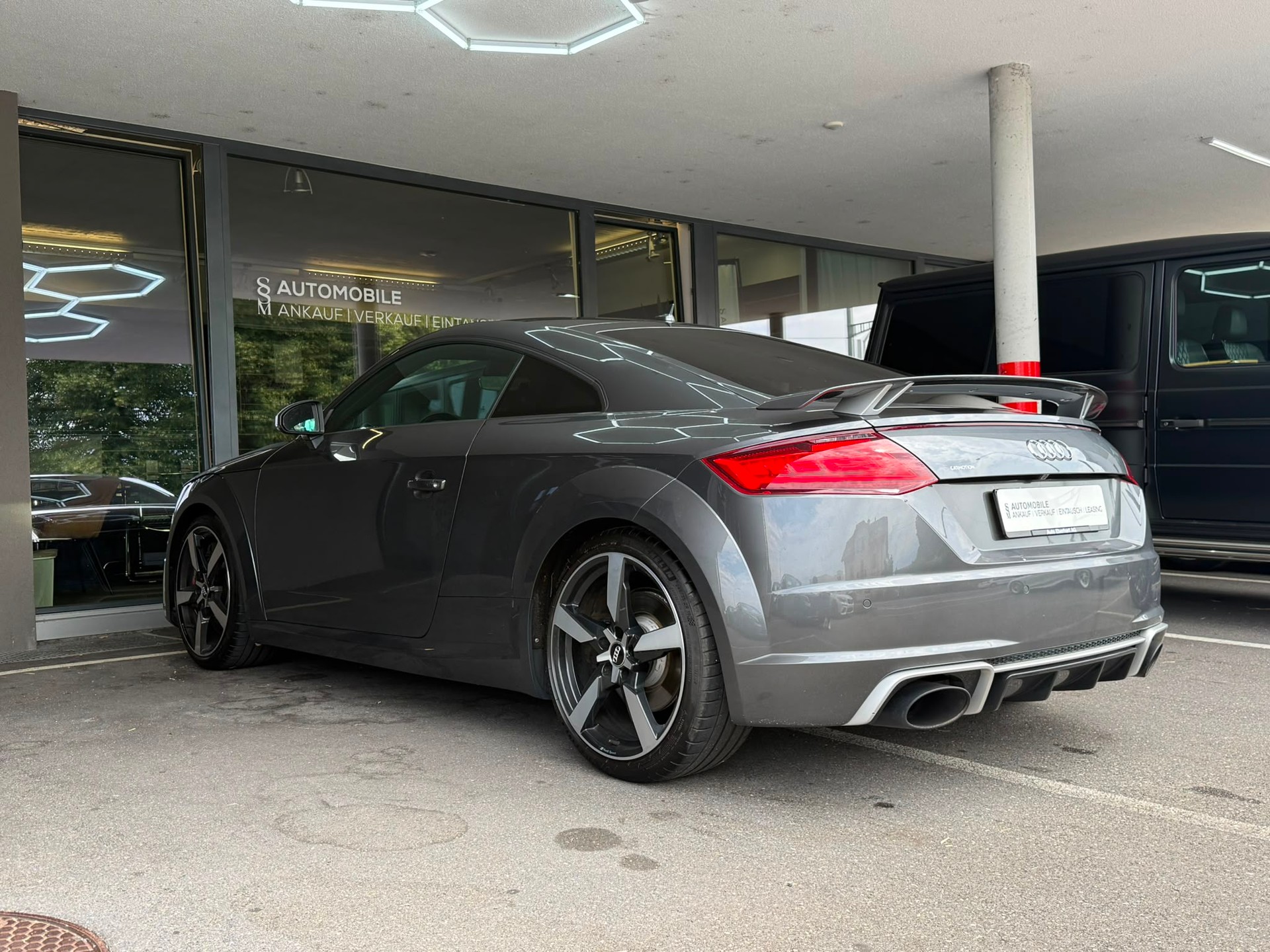 AUDI TT RS Coupé *Bang & Olufsen* *Rückfahrkamera* *CH-Fahrzeug* 2.5 TFSI quattro S-tronic-image-6