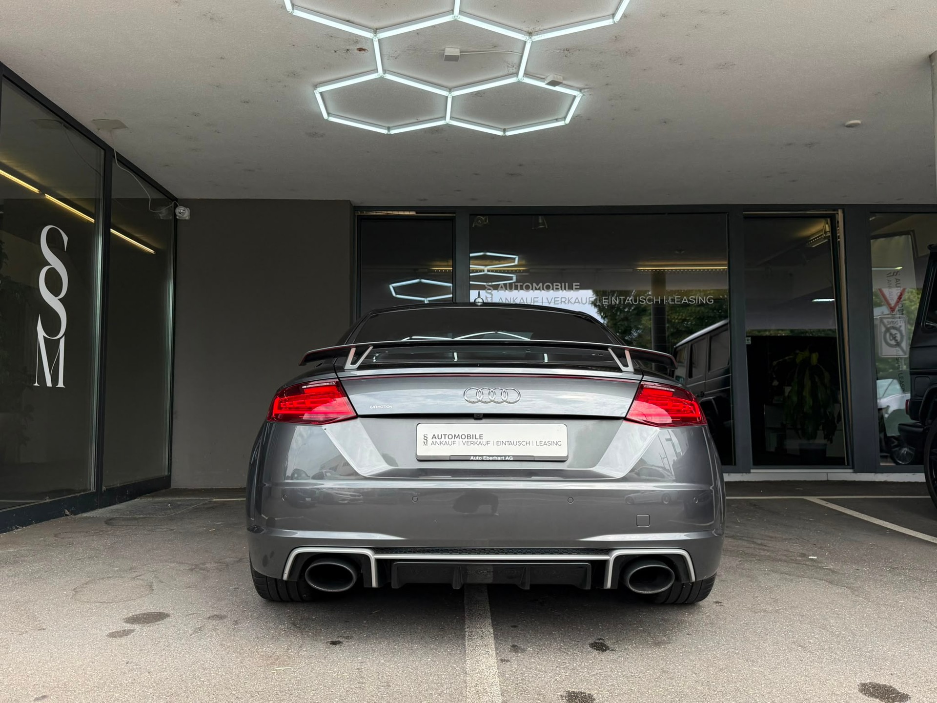 AUDI TT RS Coupé *Bang & Olufsen* *Rückfahrkamera* *CH-Fahrzeug* 2.5 TFSI quattro S-tronic-image-7