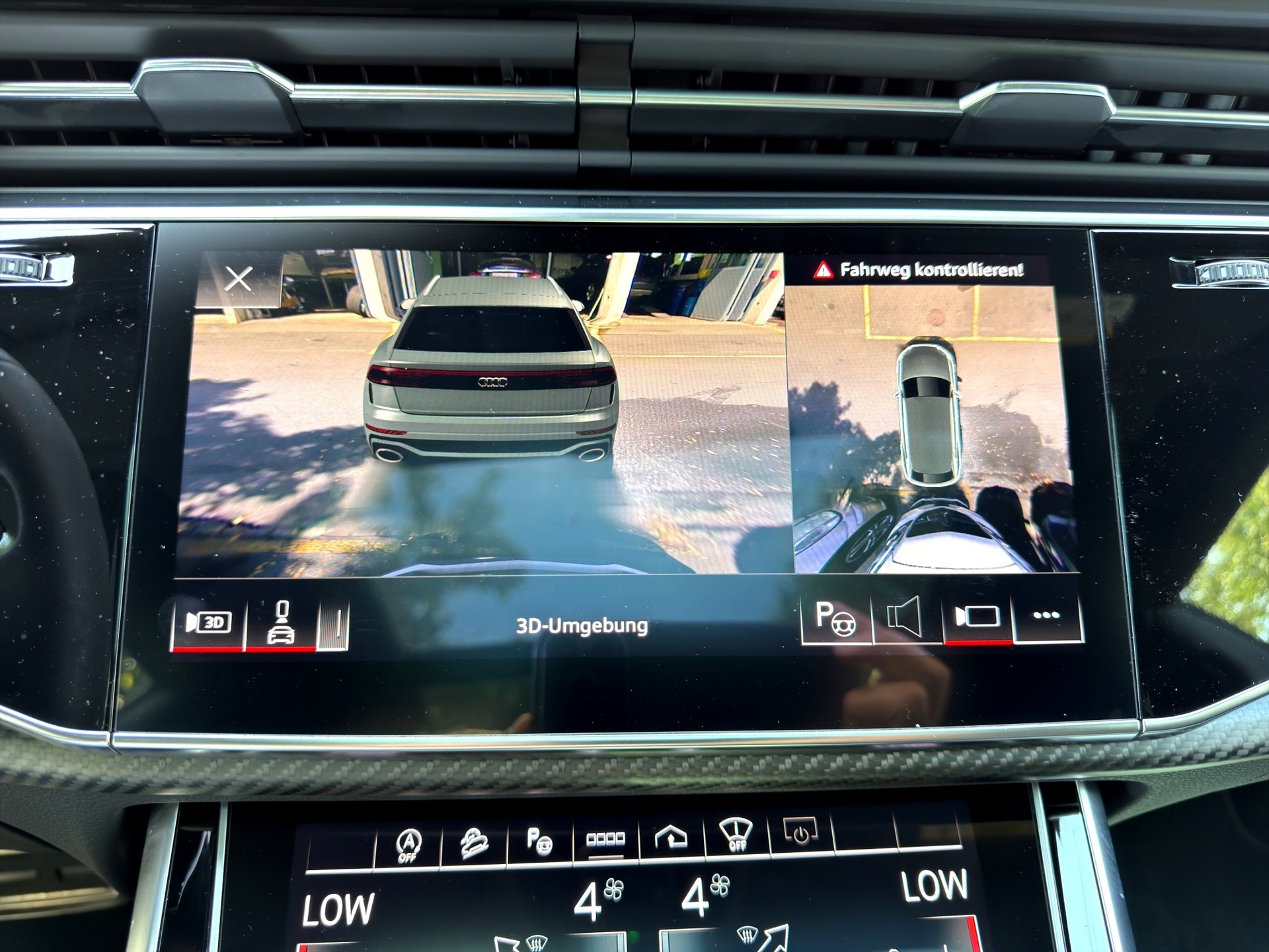 AUDI RSQ8 quattro tiptronic-image-18