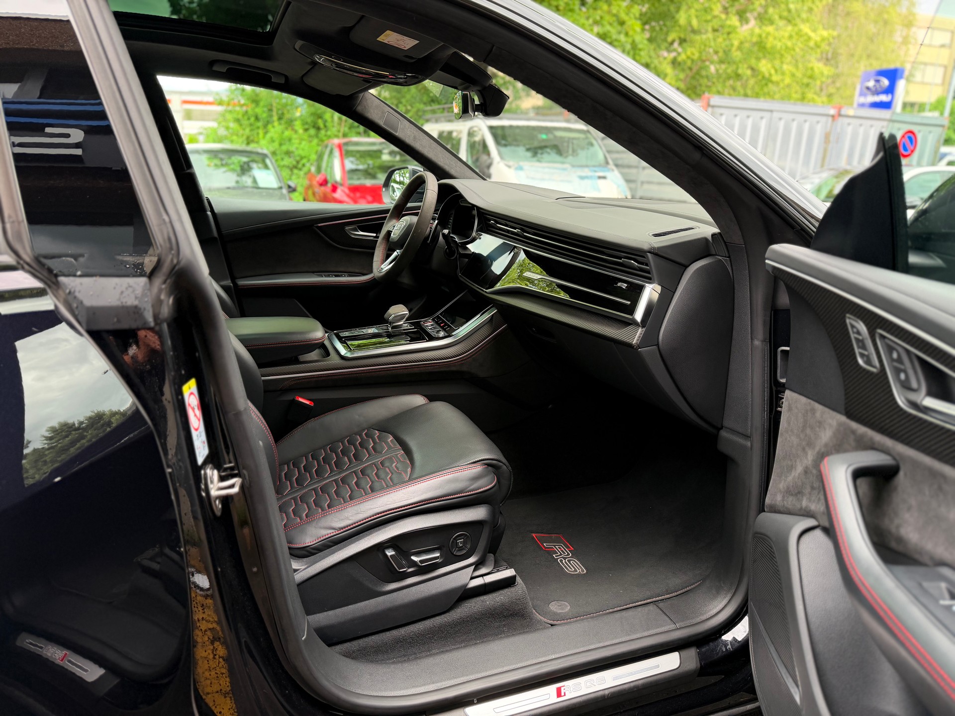 AUDI RSQ8 quattro tiptronic-image-13