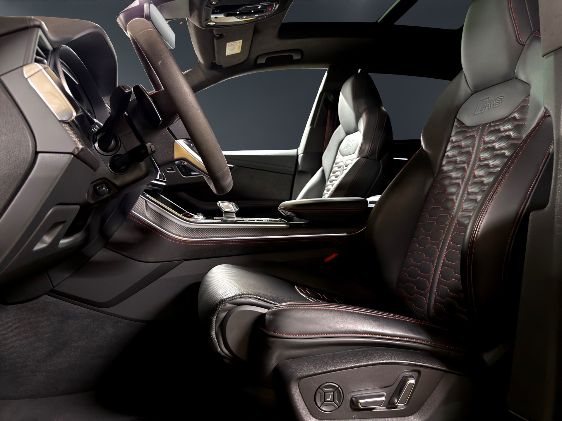 AUDI RSQ8 quattro tiptronic-image-10