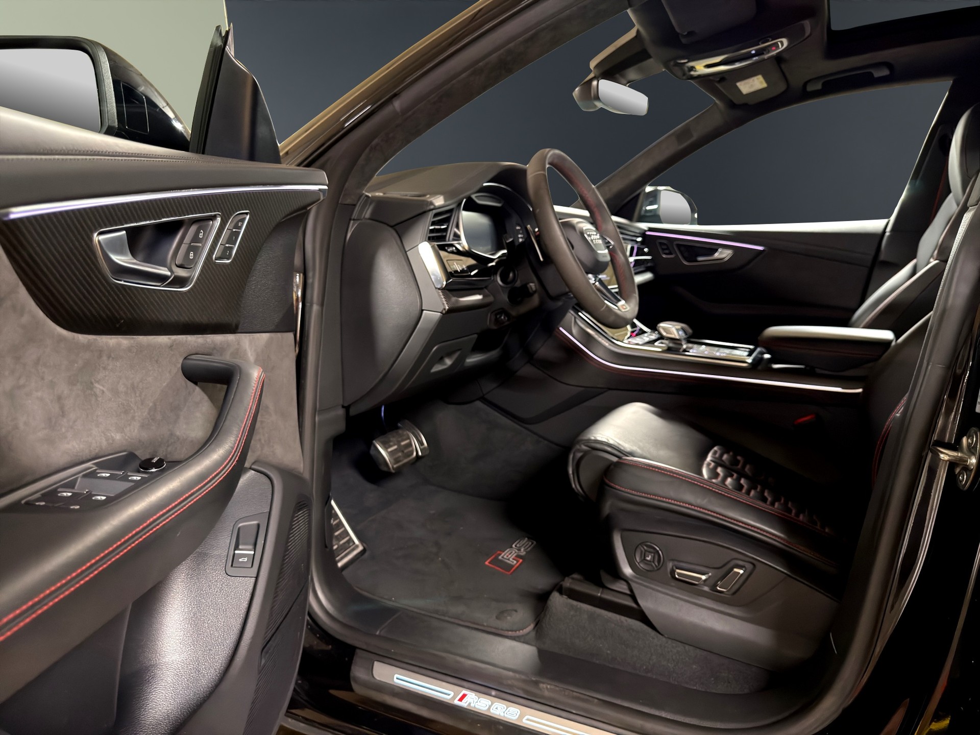 AUDI RSQ8 quattro tiptronic-image-8