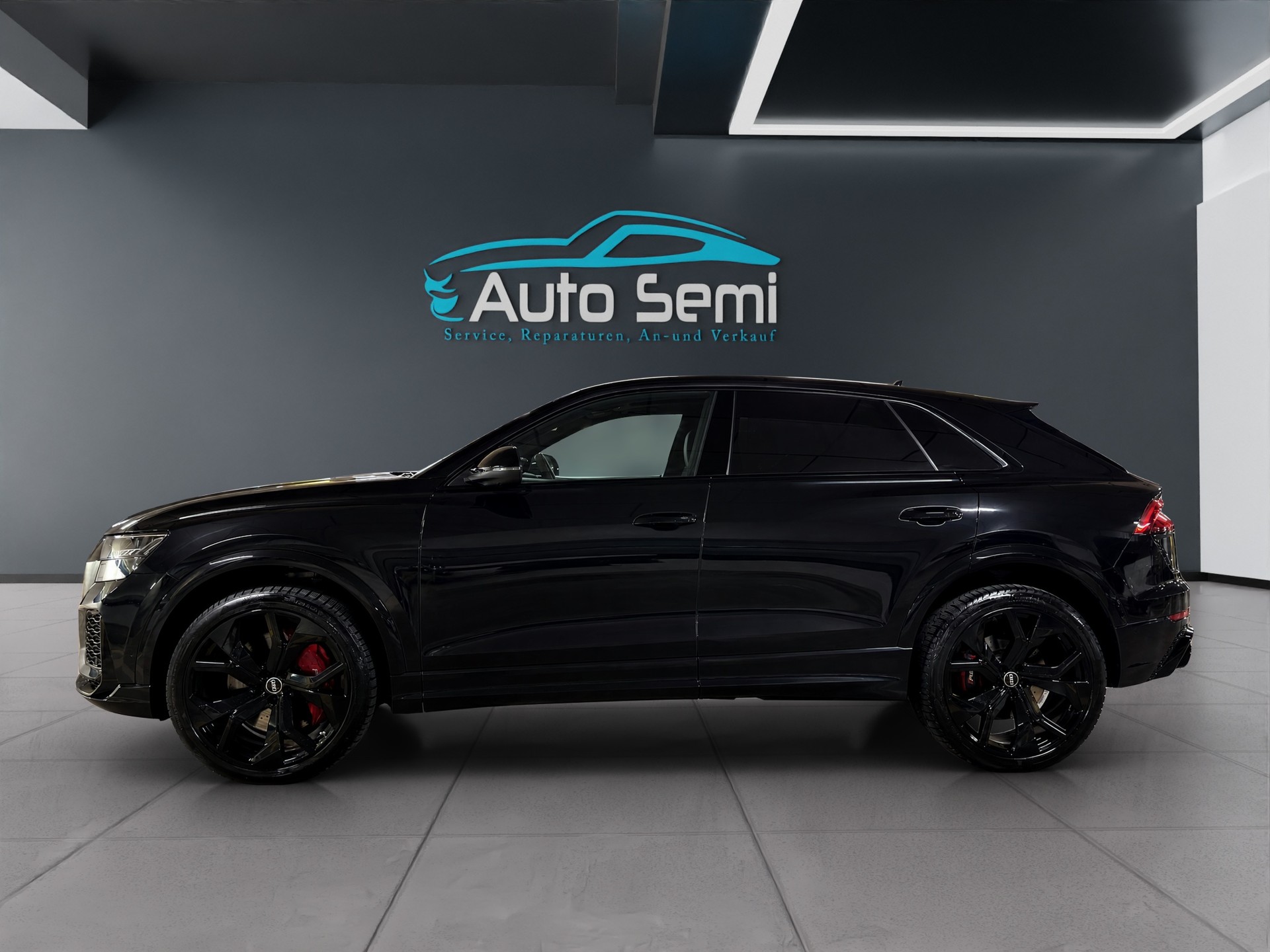 AUDI RSQ8 quattro tiptronic-image-1