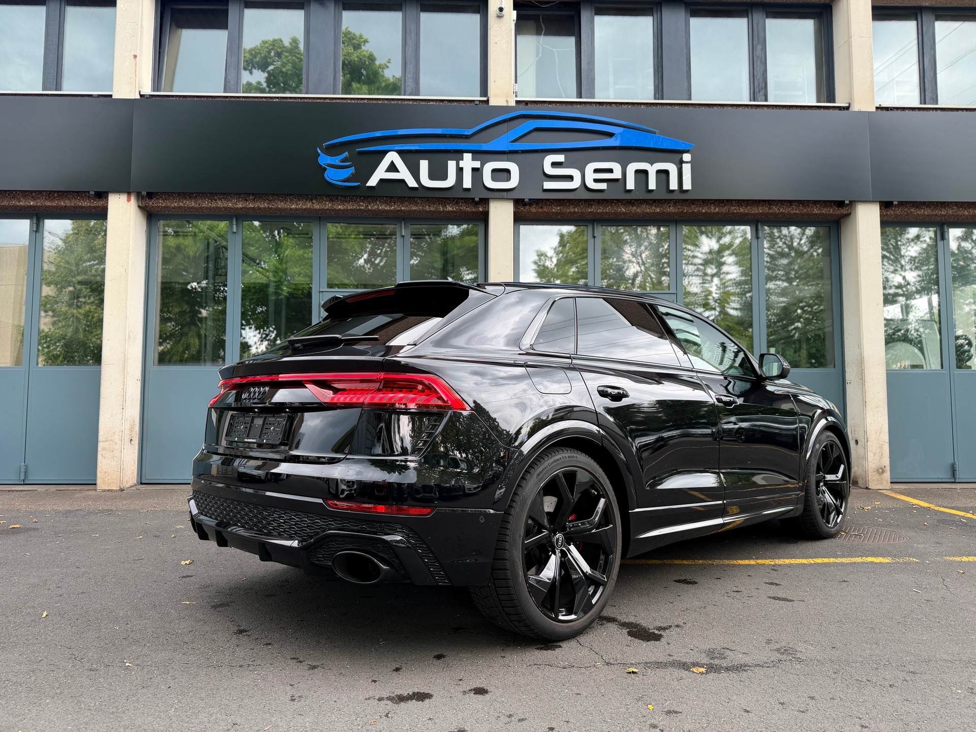 AUDI RSQ8 quattro tiptronic-image-6