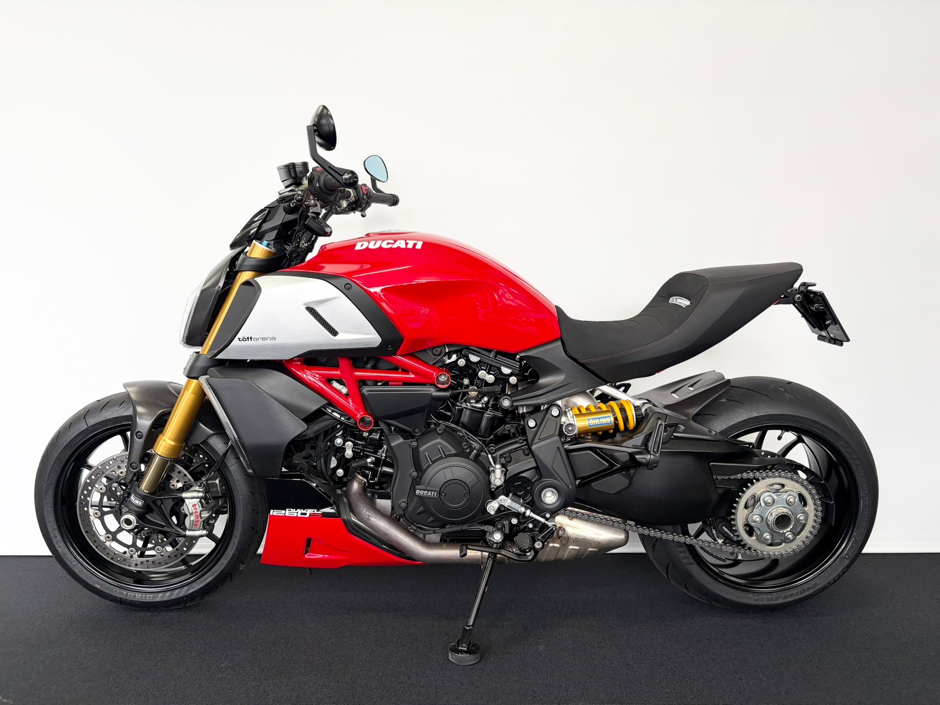 DUCATI Diavel 1260 S-showroom-element-1
