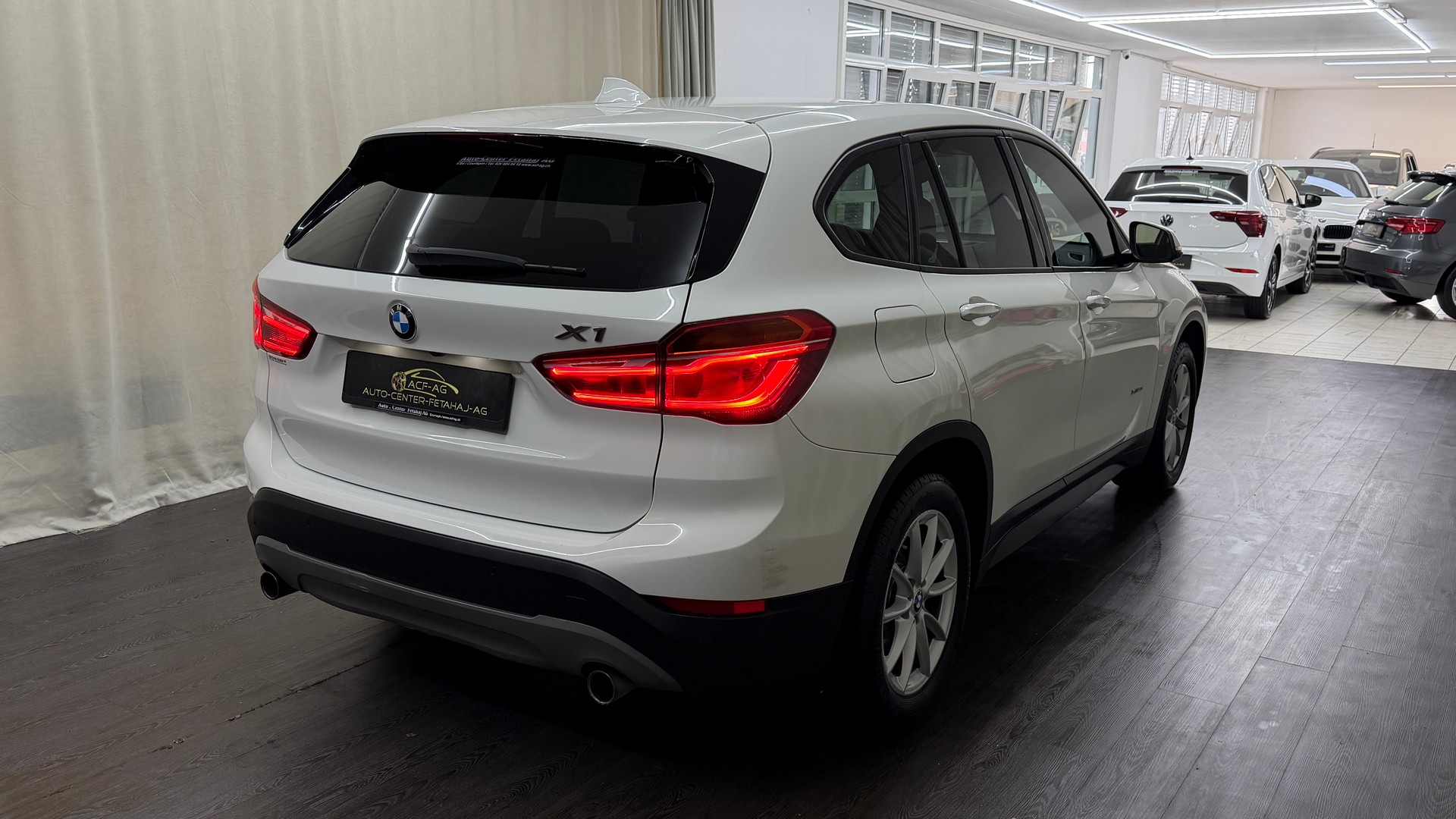 BMW X1 xDrive 20i Steptronic-image-3
