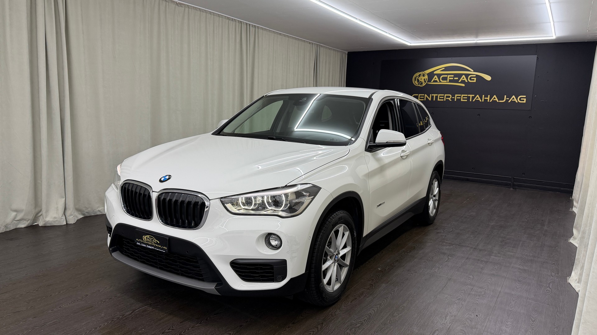 BMW X1 xDrive 20i Steptronic-image-0