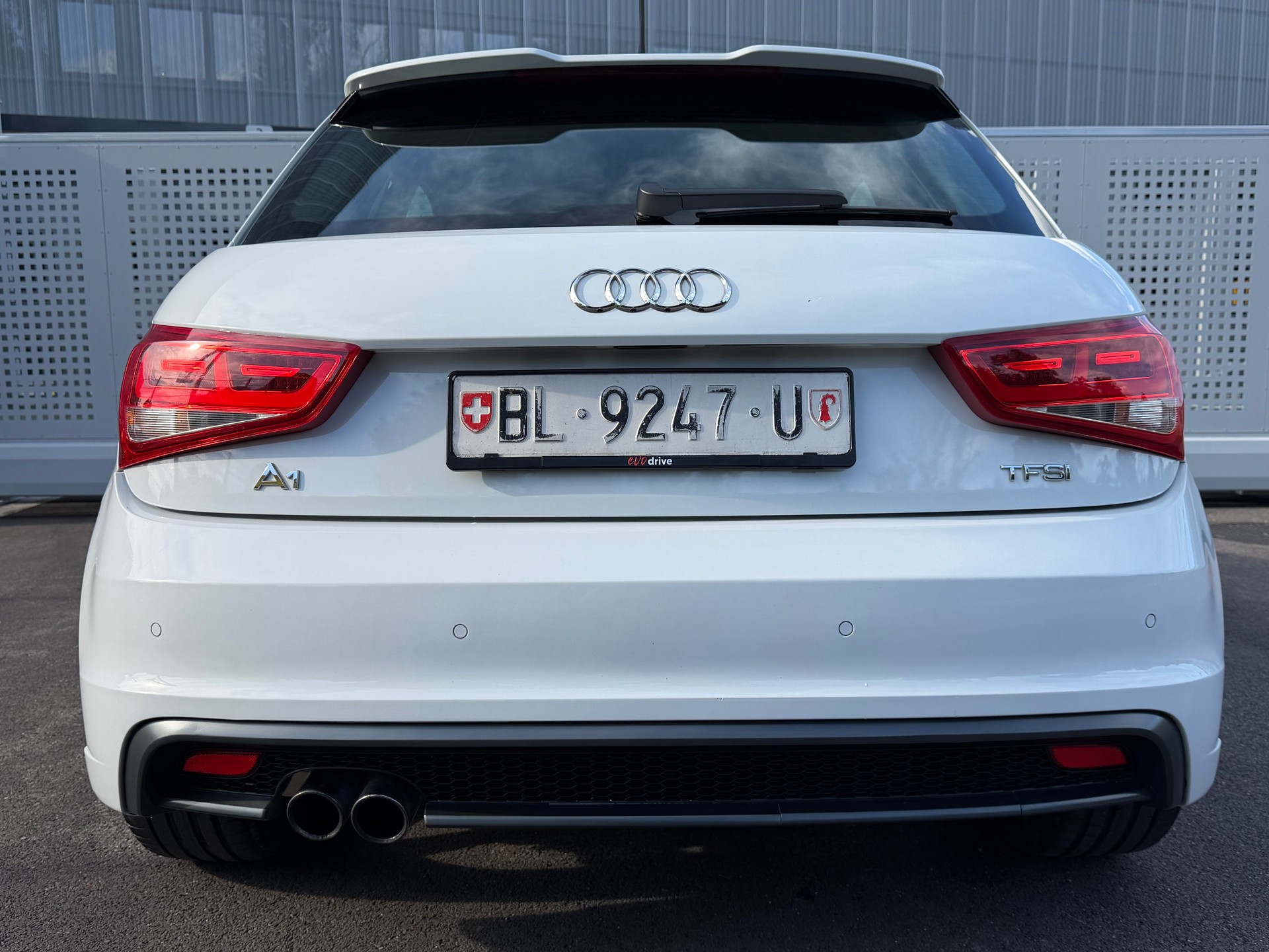 AUDI A1 Sport 1.4 TFSI Ambition S-tronic-image-3