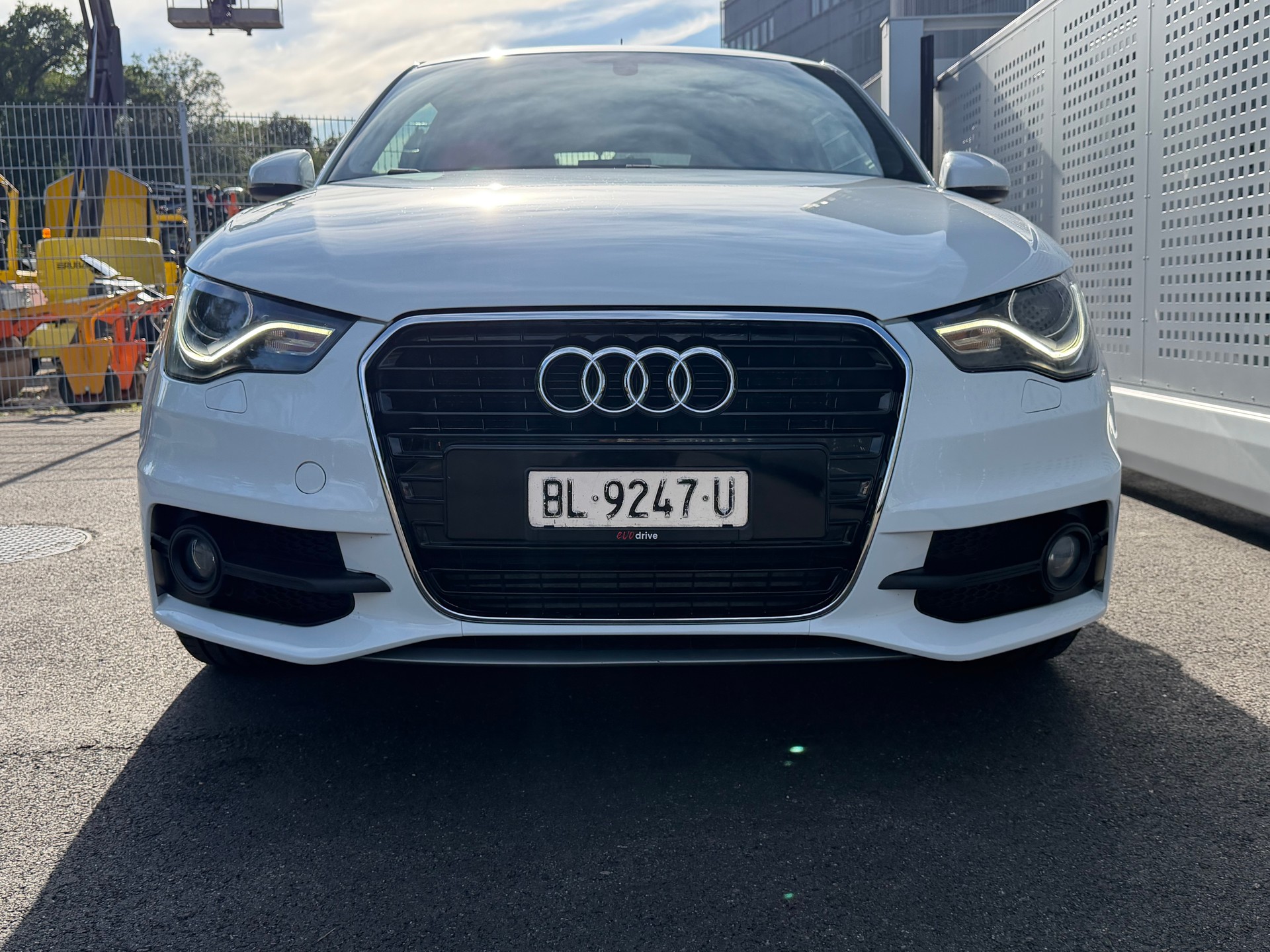 AUDI A1 Sport 1.4 TFSI Ambition S-tronic-image-7