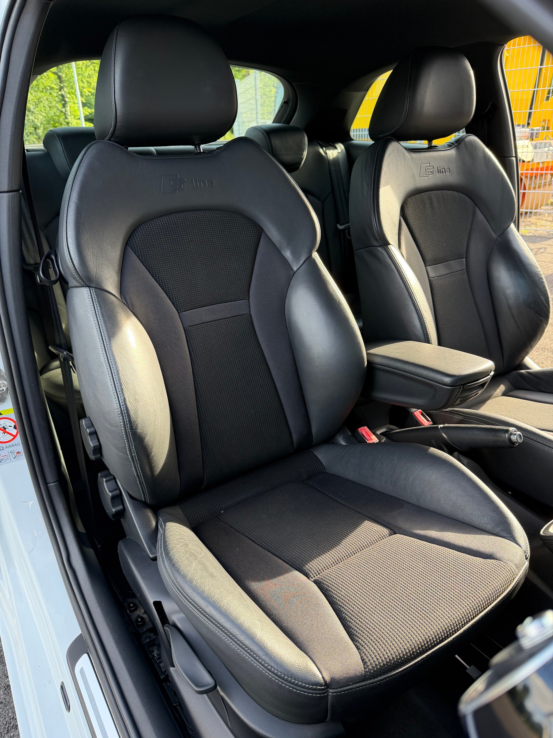 AUDI A1 Sport 1.4 TFSI Ambition S-tronic-image-21
