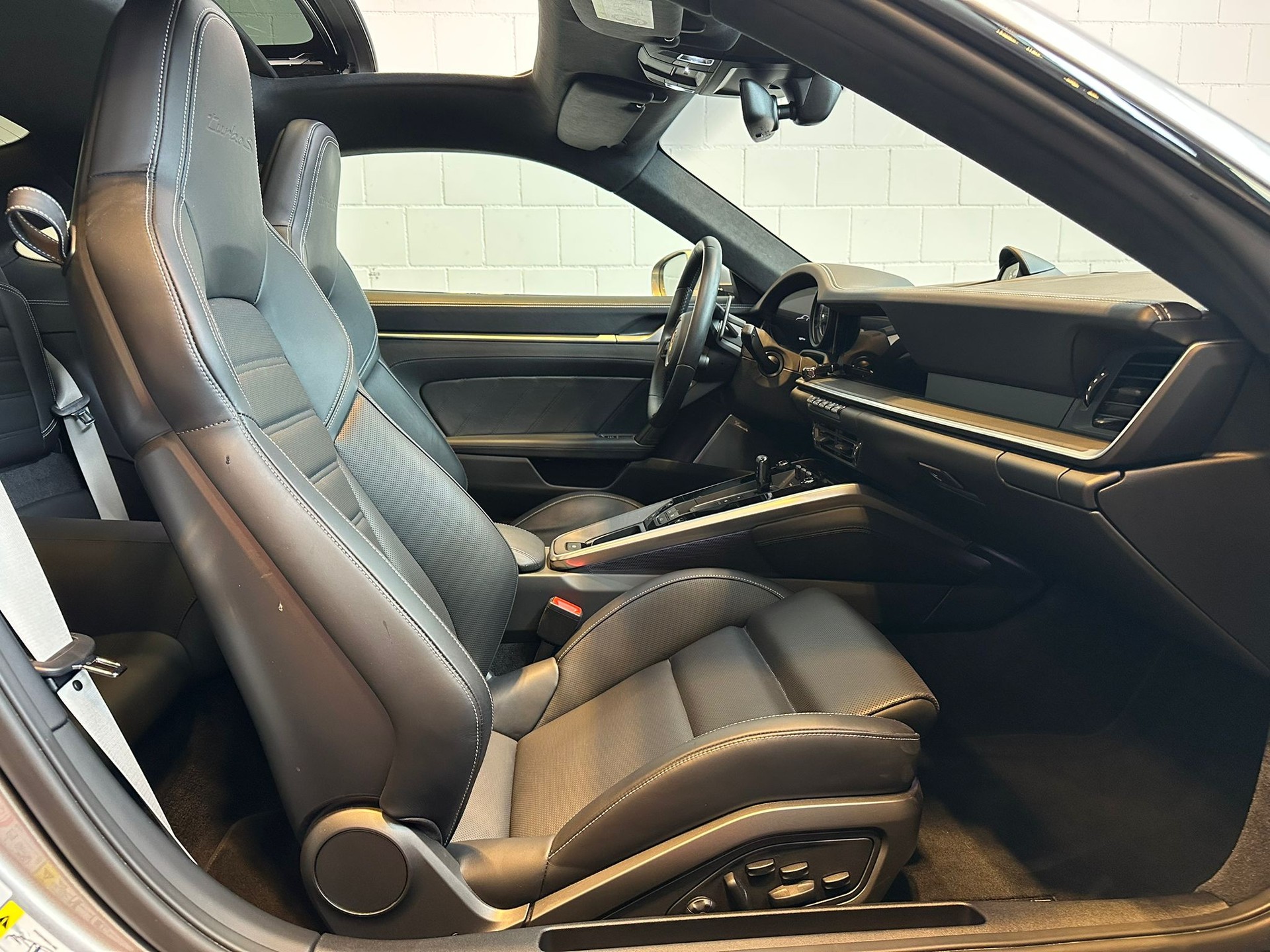 PORSCHE 911 Turbo S PDK-image-11
