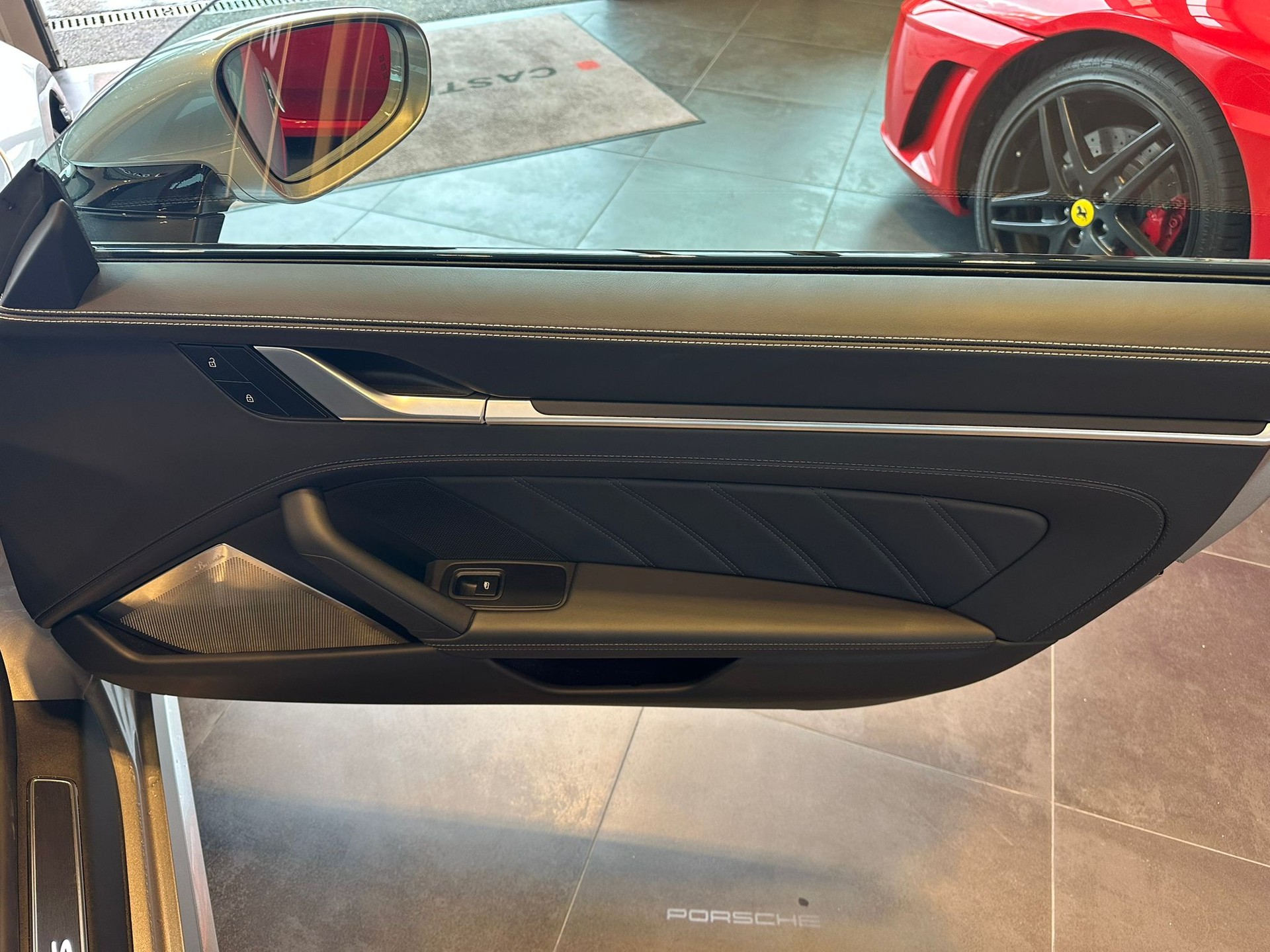 PORSCHE 911 Turbo S PDK-image-19