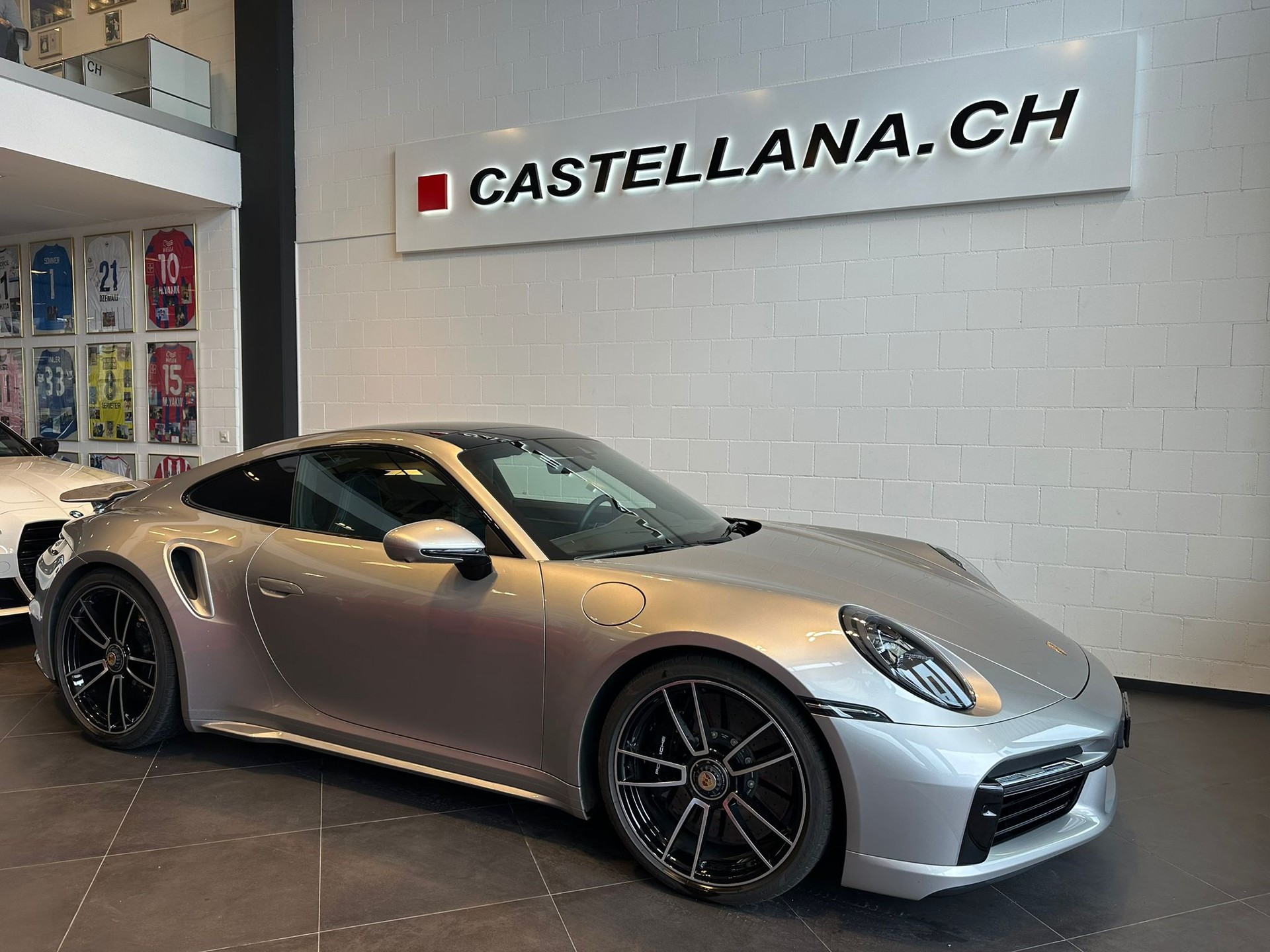 PORSCHE 911 Turbo S PDK-image-0