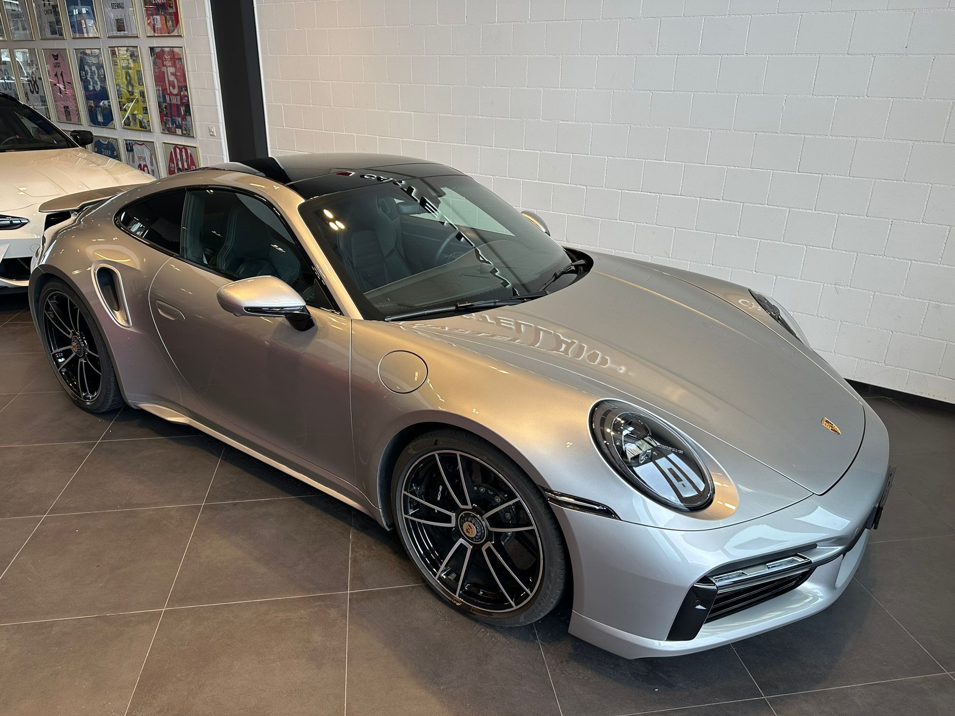 PORSCHE 911 Turbo S PDK-image-1