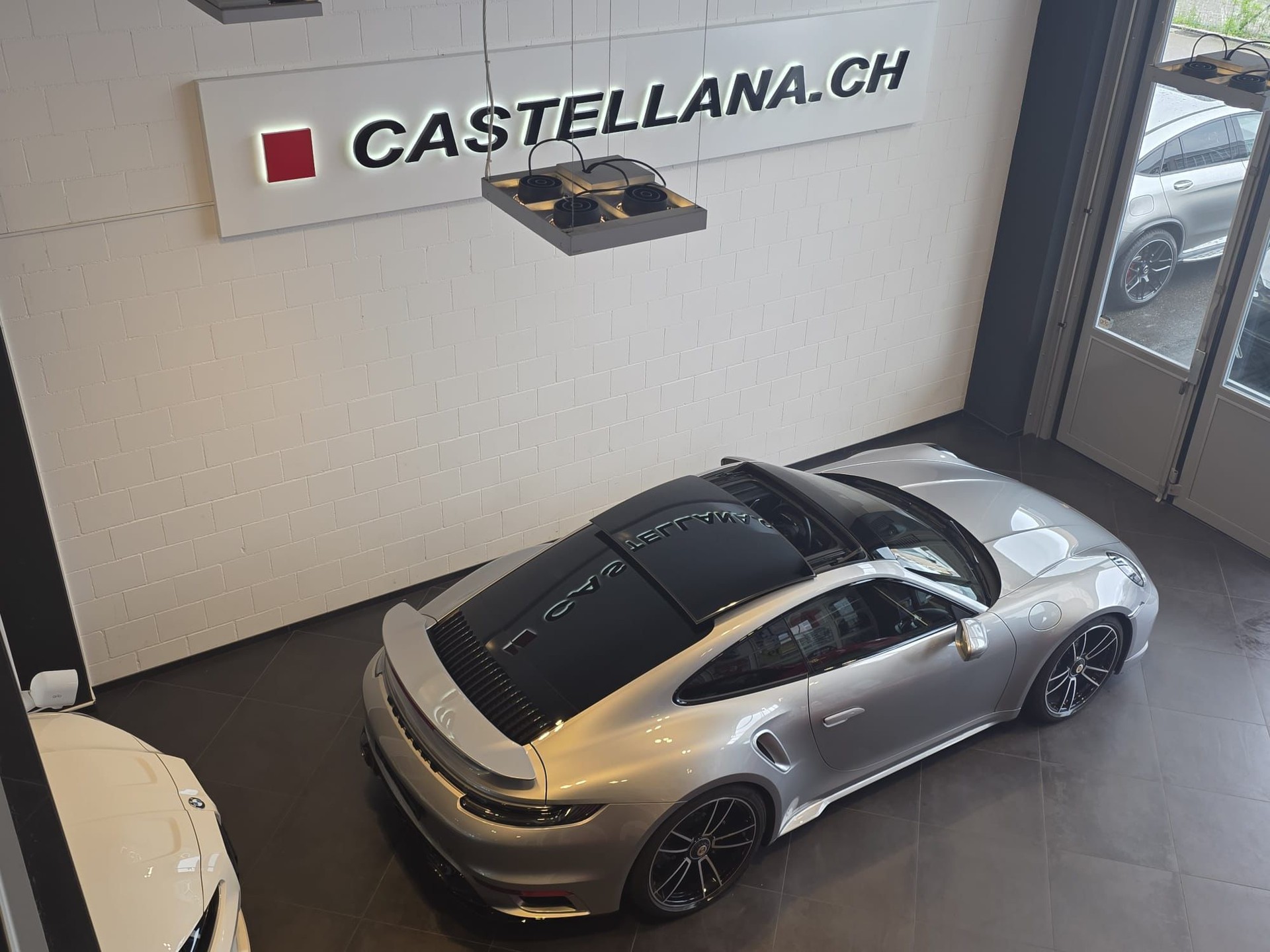 PORSCHE 911 Turbo S PDK-image-4