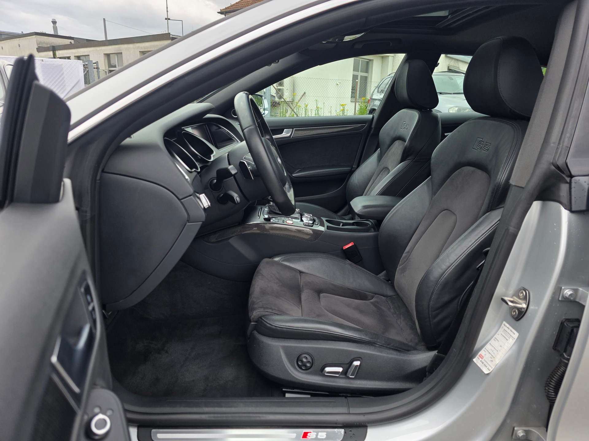 AUDI S5 Sportback 3.0 TFSI quattro S-tronic * Frisch ab MFK * Top Zustand * Frisch ab Service *-image-11