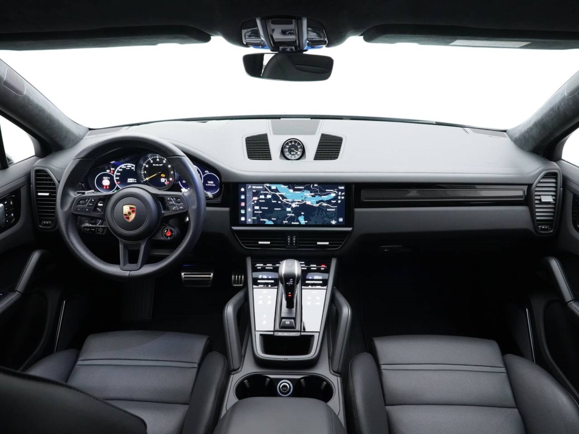 PORSCHE Cayenne Turbo GT-image-14