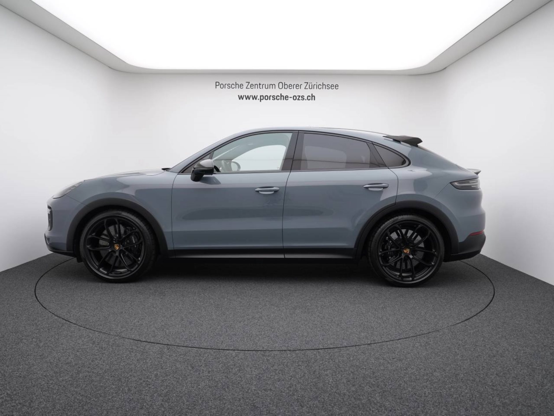 PORSCHE Cayenne Turbo GT-image-1