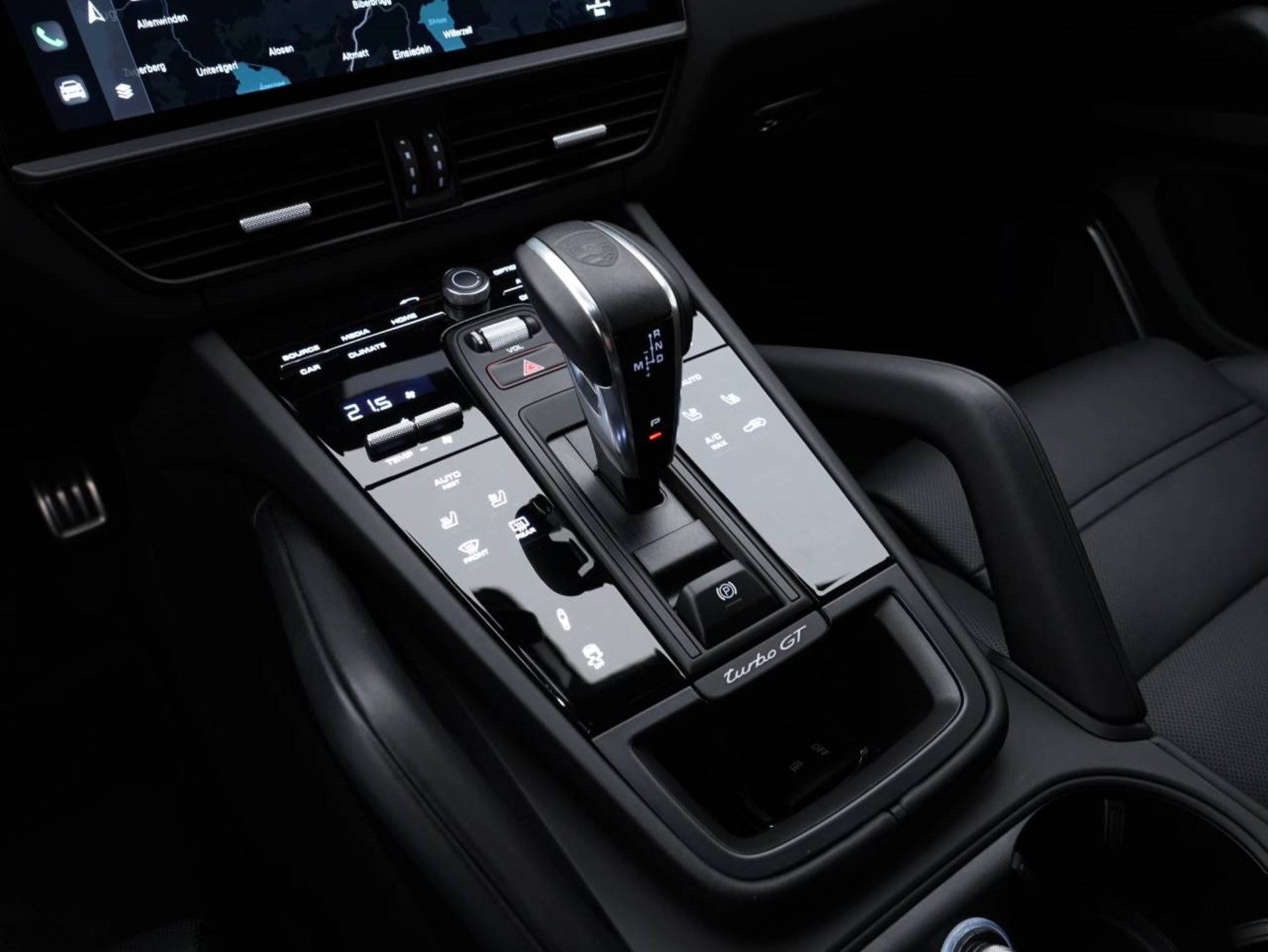 PORSCHE Cayenne Turbo GT-image-18