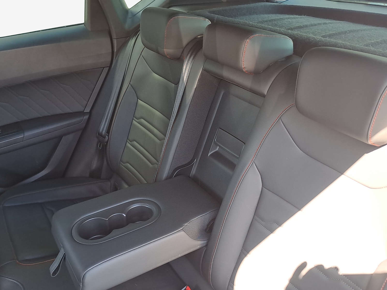 SEAT Ateca 2.0 TSI Hola Xperience DSG 4Drive-image-11