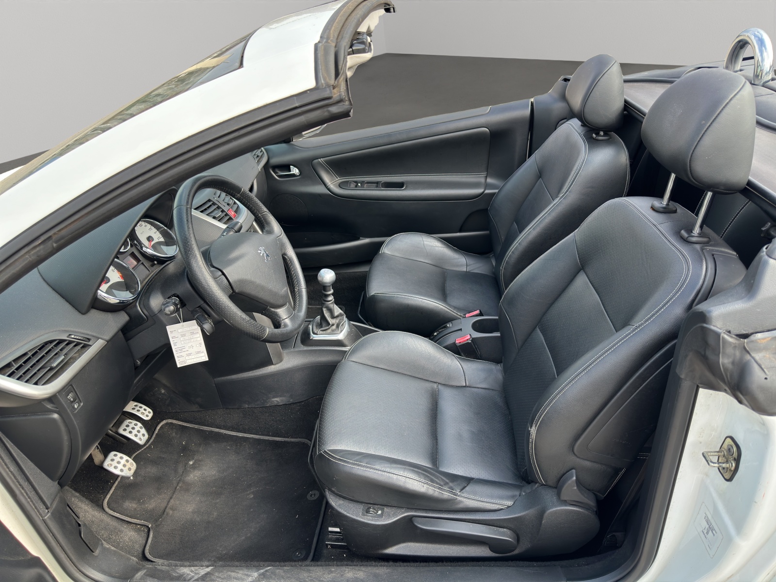 PEUGEOT 207 CC 1.6 16V Turbo Sport-image-10