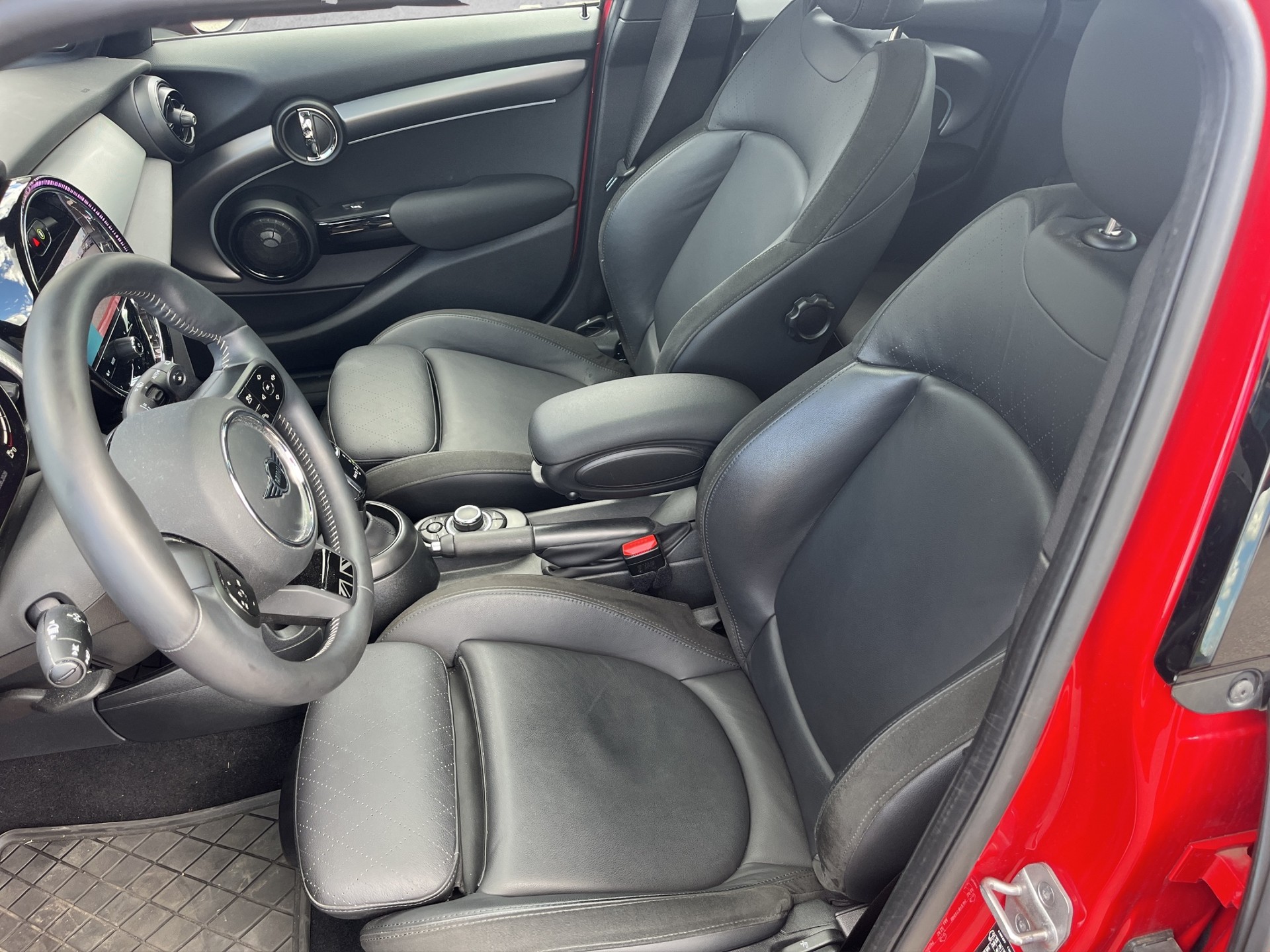 MINI Cooper S Steptronic DKG-image-5